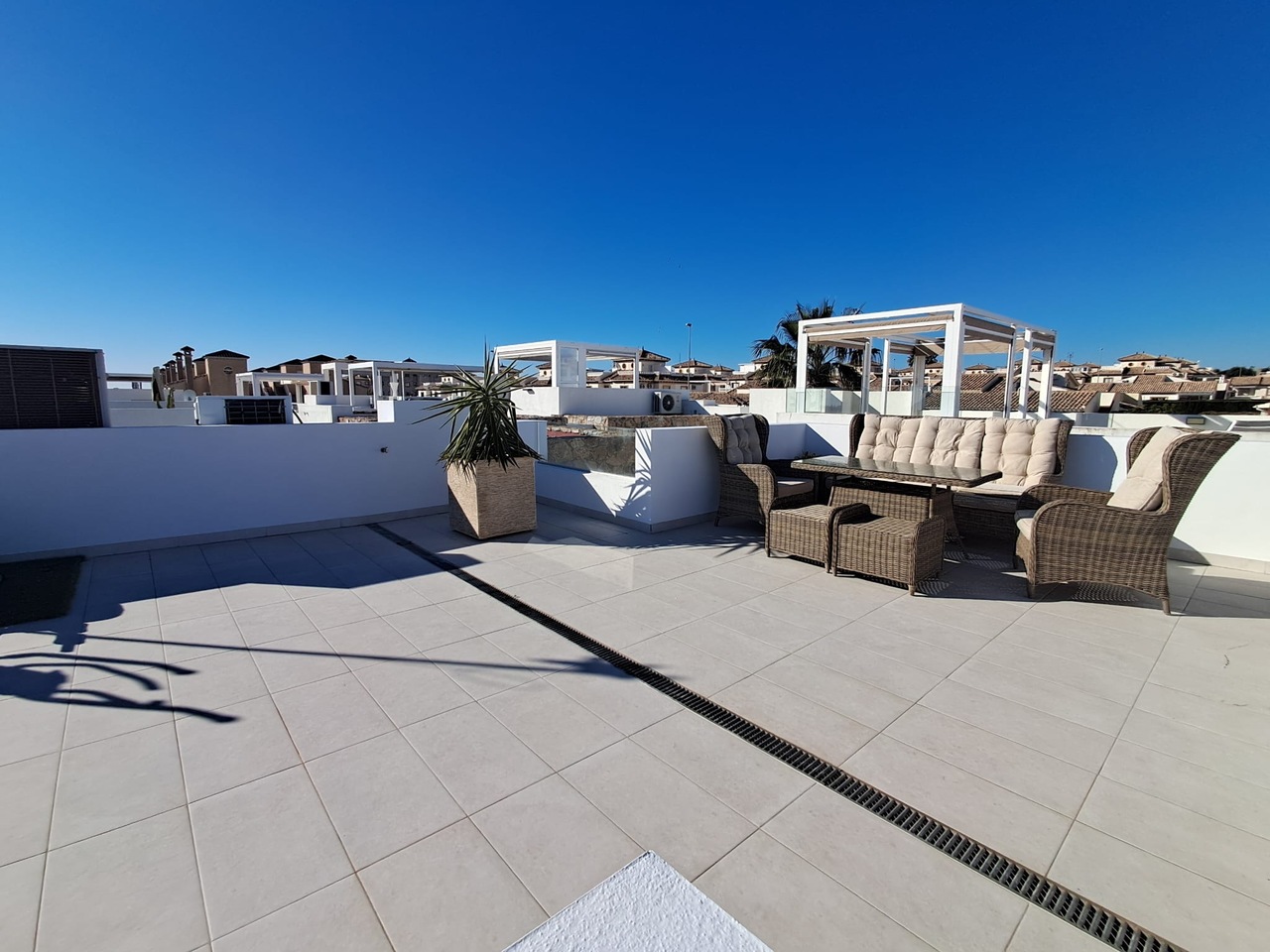 3 Bed, 2 Bath, HouseFor Sale, Villamartin, Alicante