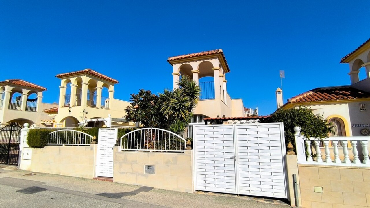 3 Bed, 2 Bath, HouseFor Sale, Algorfa Lo Crispin, Alicante