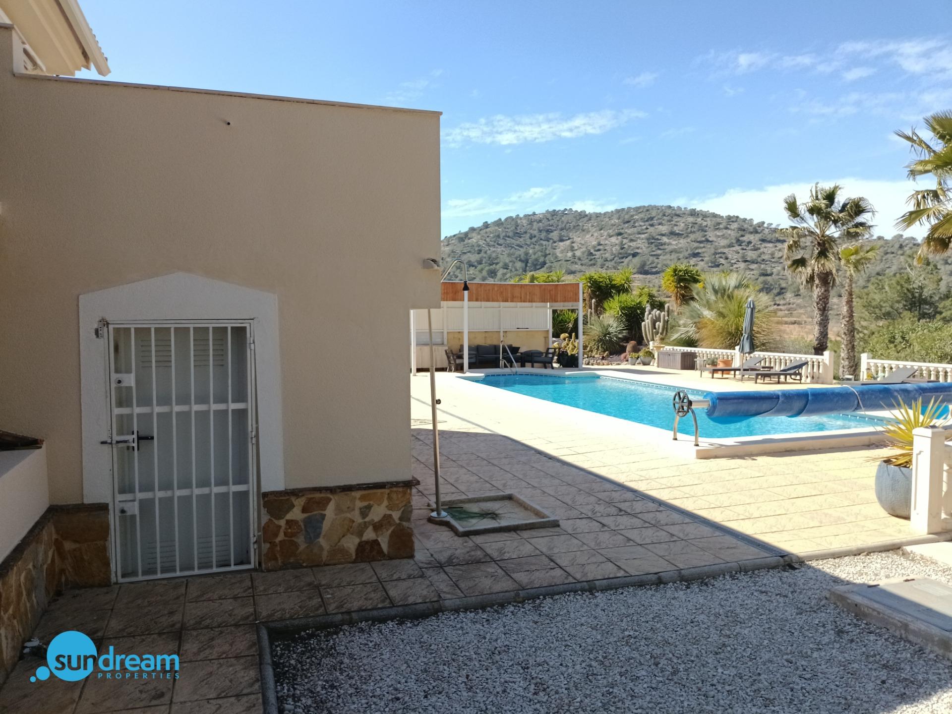 4 Bed, 2 Bath, HouseFor Sale, Abanilla, Murcia