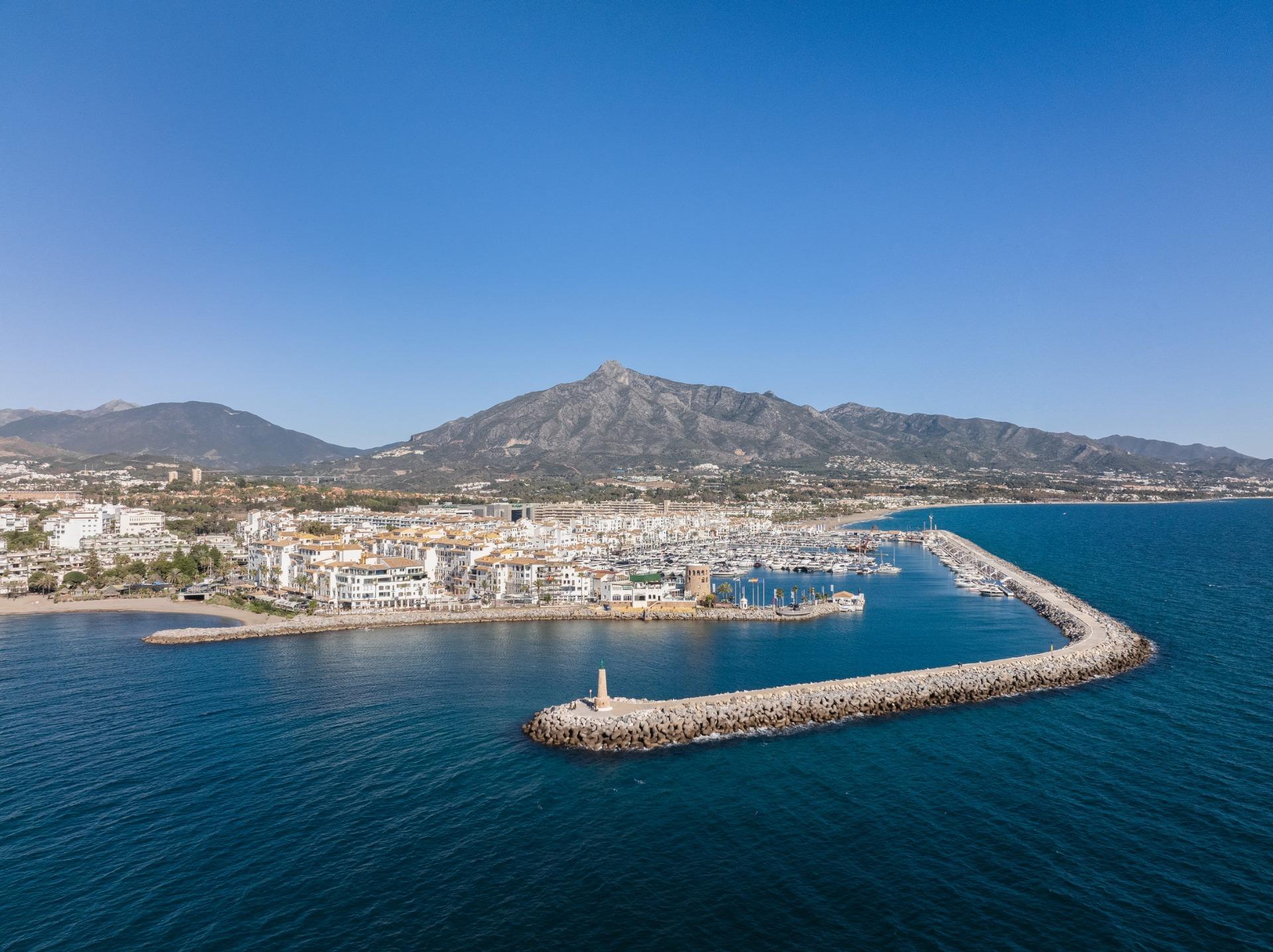 2 Bed, 2 Bath, ApartmentFor Sale, Marbella, Malaga