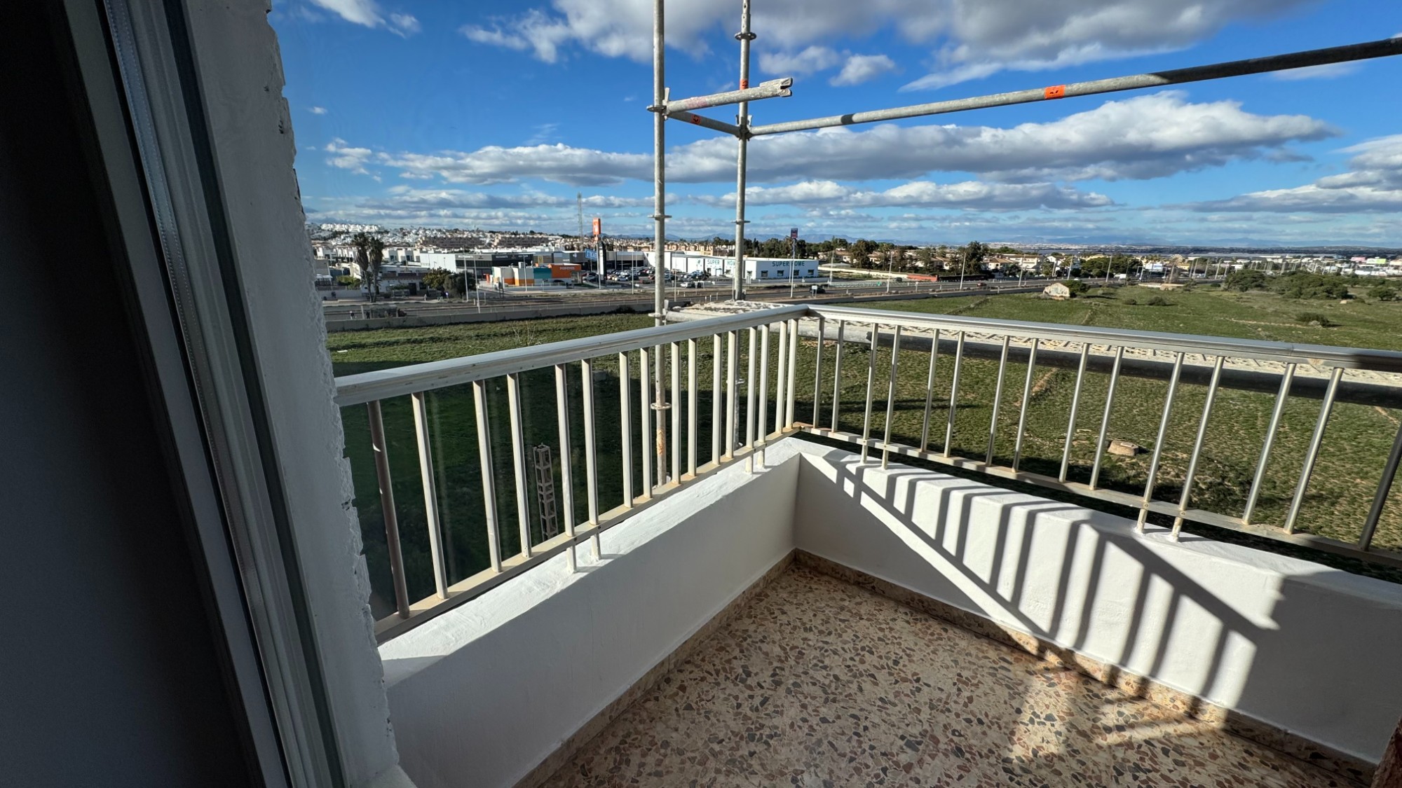 2 Bed, 1 Bath, ApartmentFor Sale, Torrevieja, Alicante