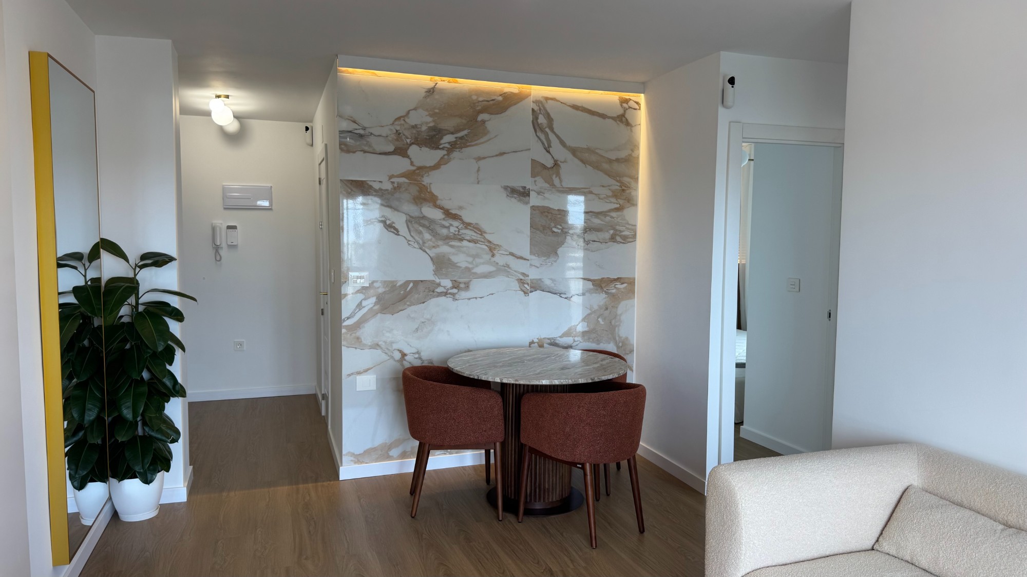 2 Bed, 1 Bath, ApartmentFor Sale, Torrevieja, Alicante