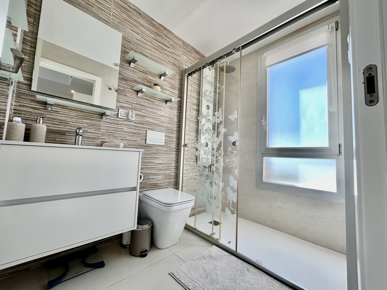 3 Bed, 4 Bath, HouseFor Sale, Villamartin, Alicante