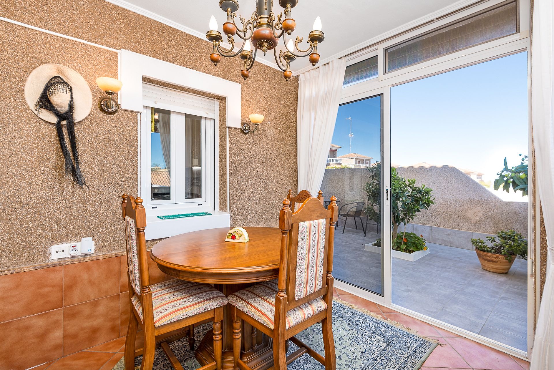 5 Bed, 3 Bath, HouseFor Sale, Torrevieja, Alicante