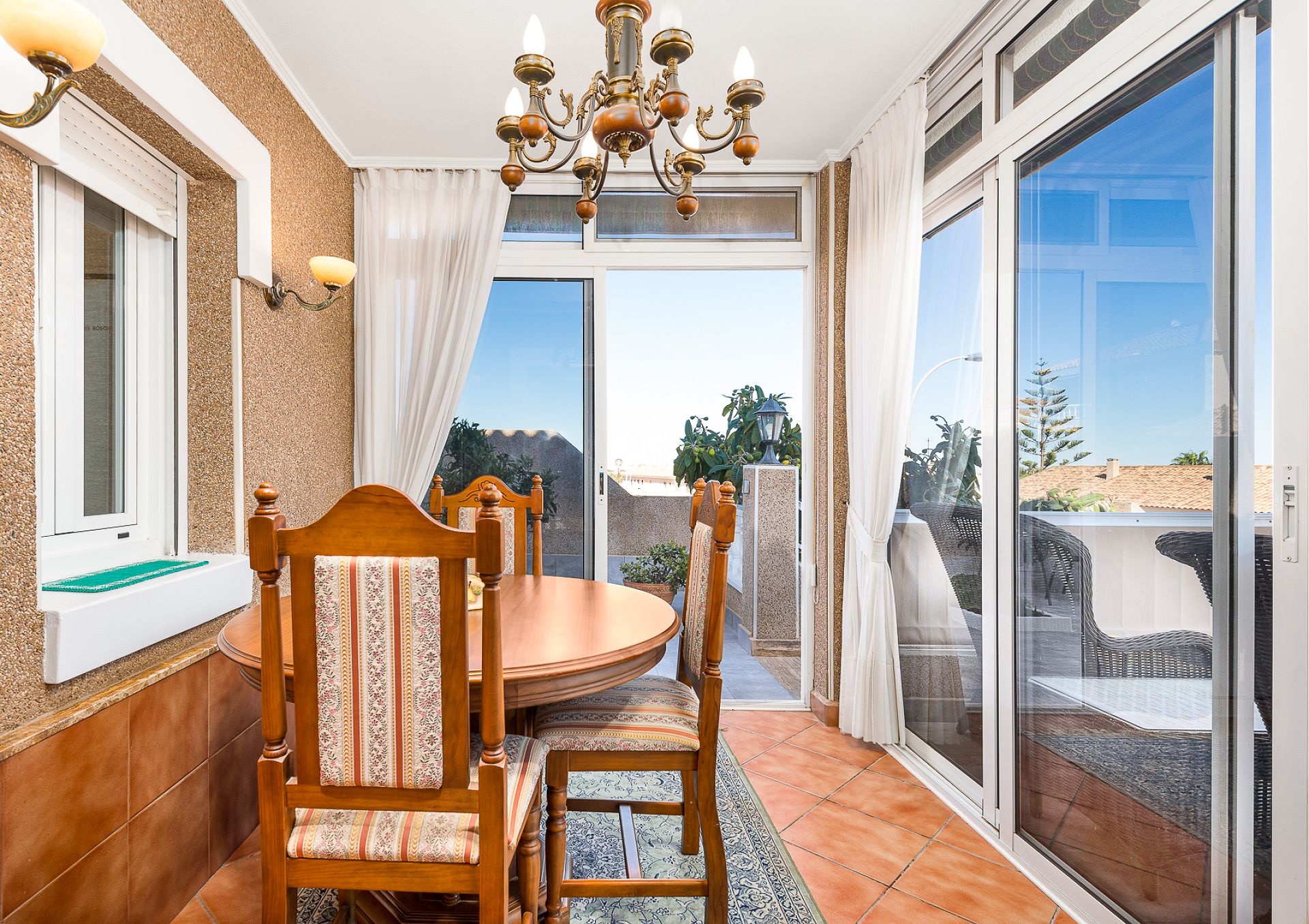 5 Bed, 3 Bath, HouseFor Sale, Torrevieja, Alicante