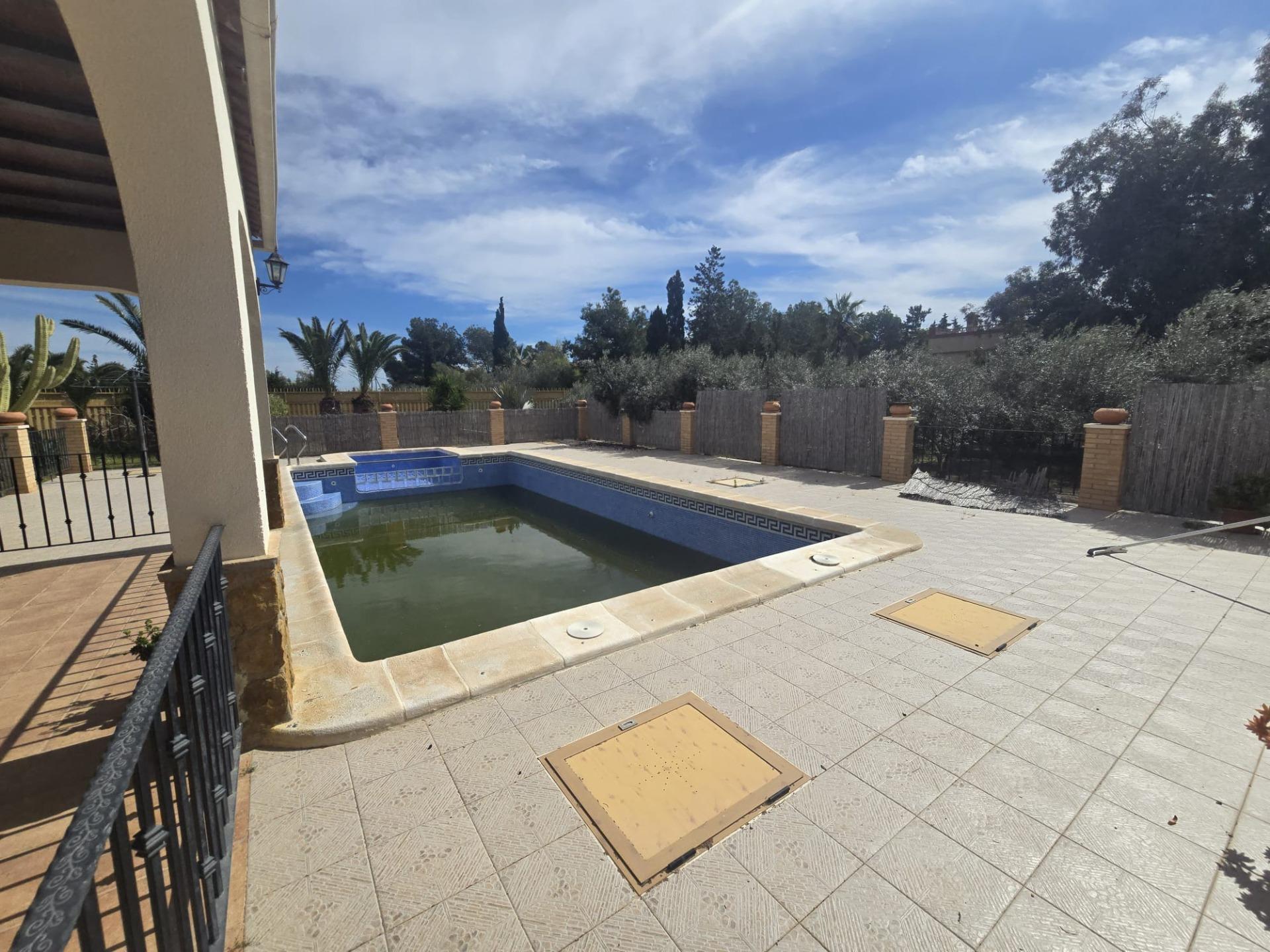 5 Bed, 2 Bath, HouseFor Sale, Murcia, Murcia
