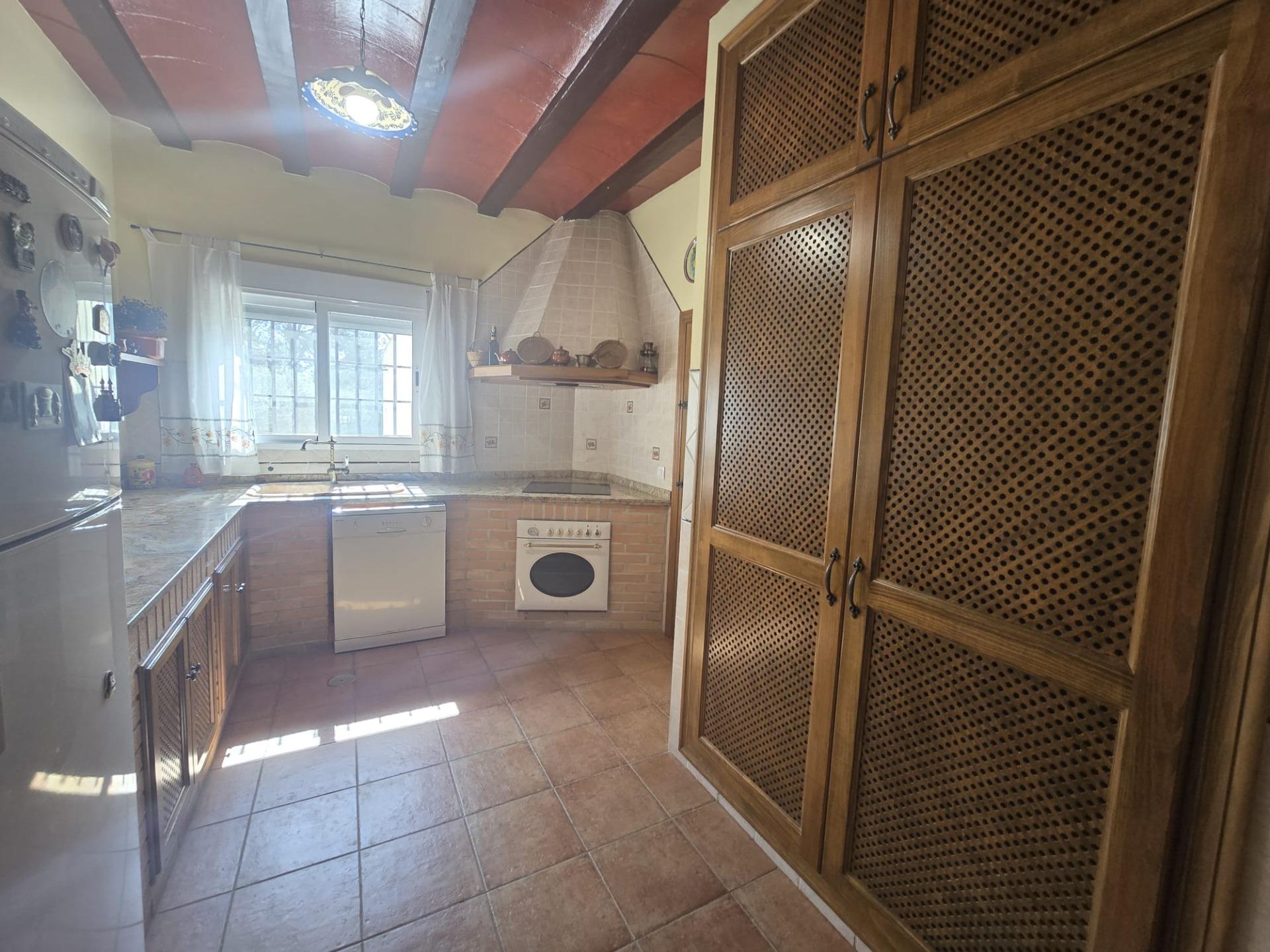 5 Bed, 2 Bath, HouseFor Sale, Murcia, Murcia