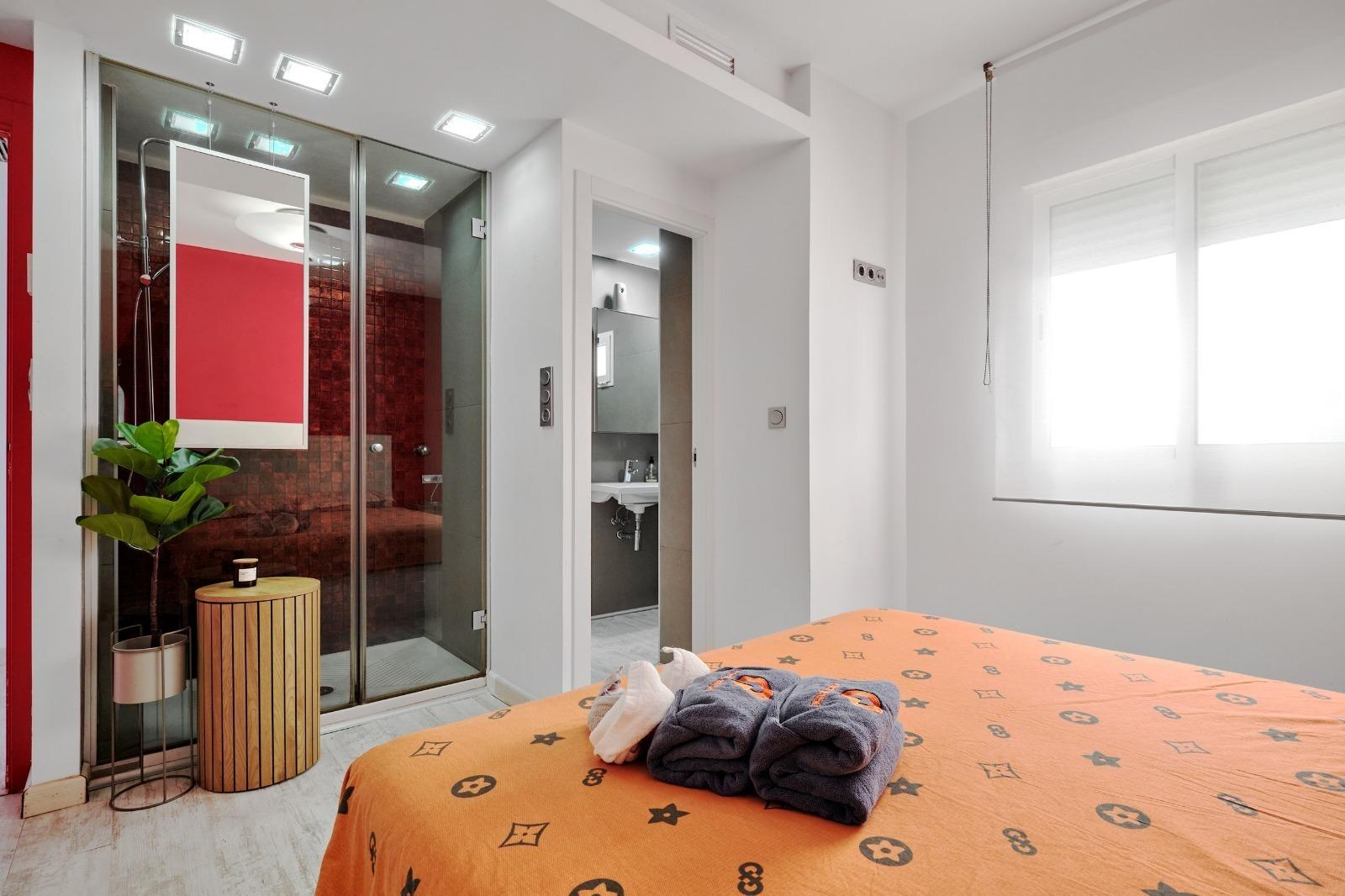 3 Bed, 2 Bath, ApartmentFor Sale, Torrevieja, Alicante