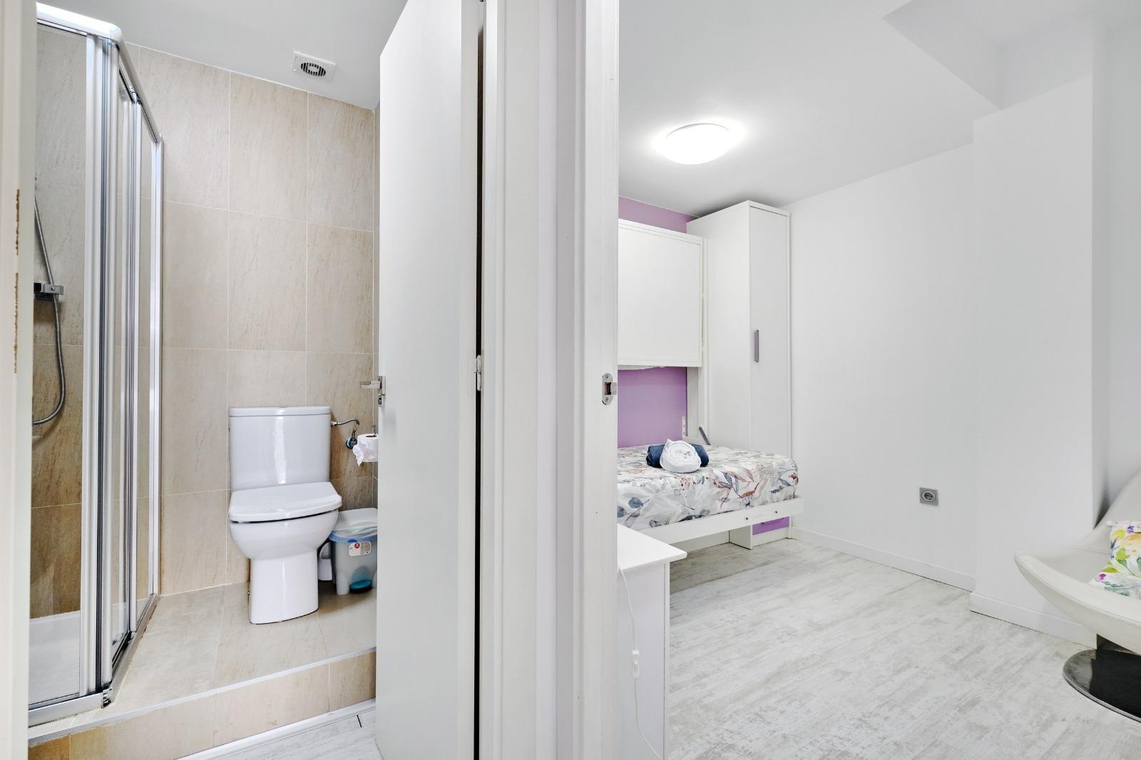 3 Bed, 2 Bath, ApartmentFor Sale, Torrevieja, Alicante