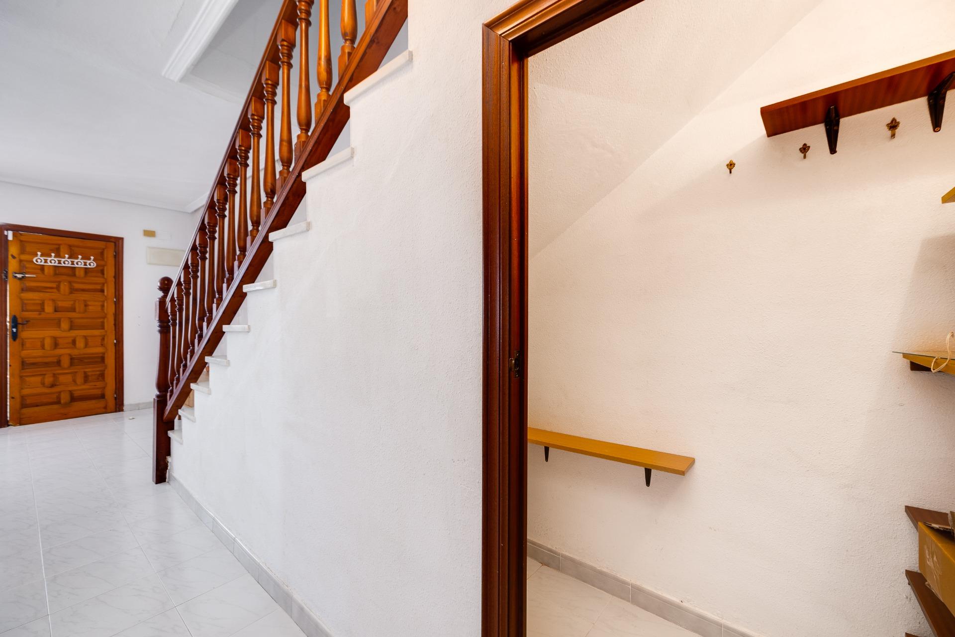 4 Bed, 2 Bath, HouseFor Sale, Torrevieja, Alicante