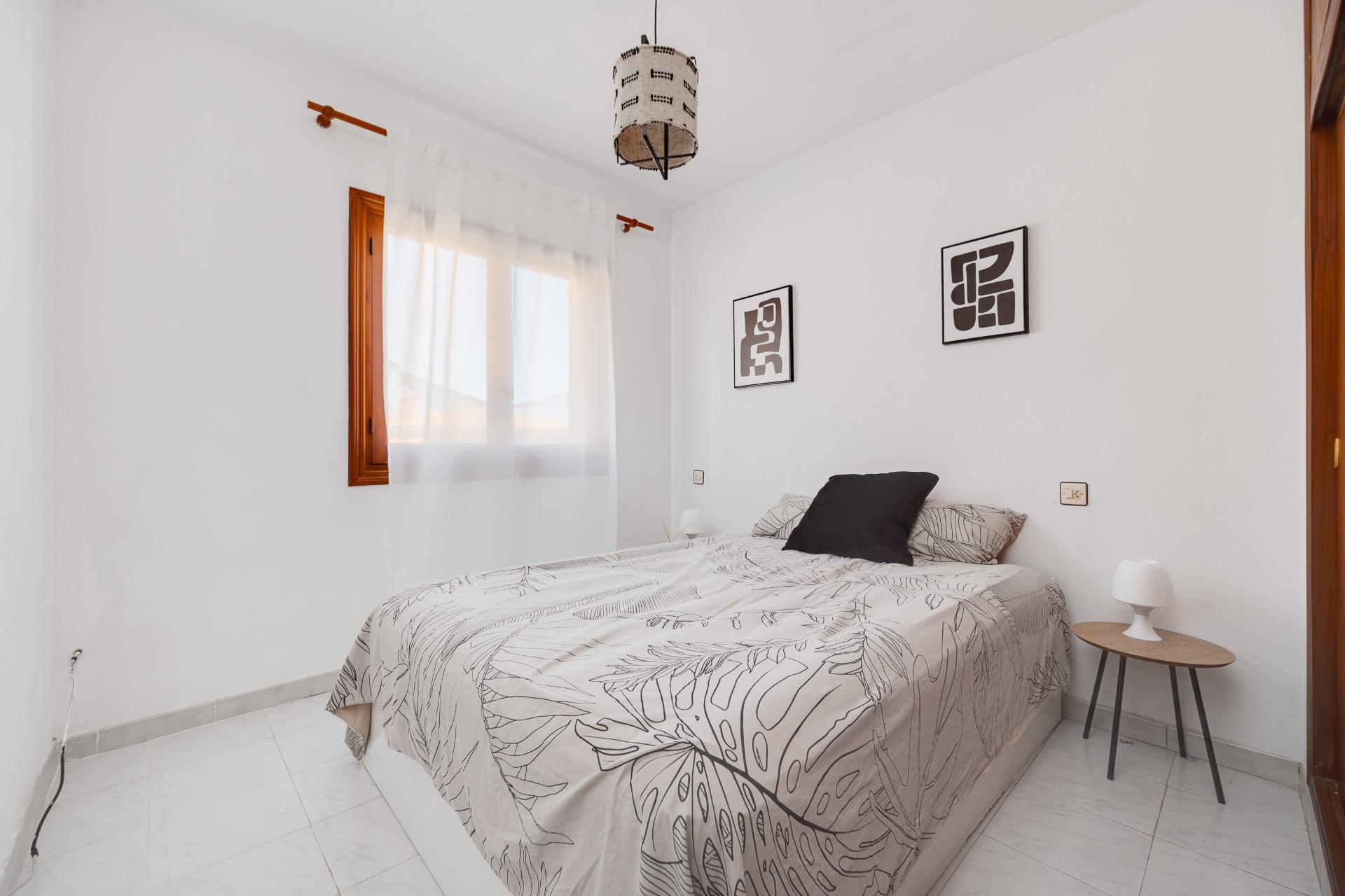 4 Bed, 2 Bath, HouseFor Sale, Torrevieja, Alicante