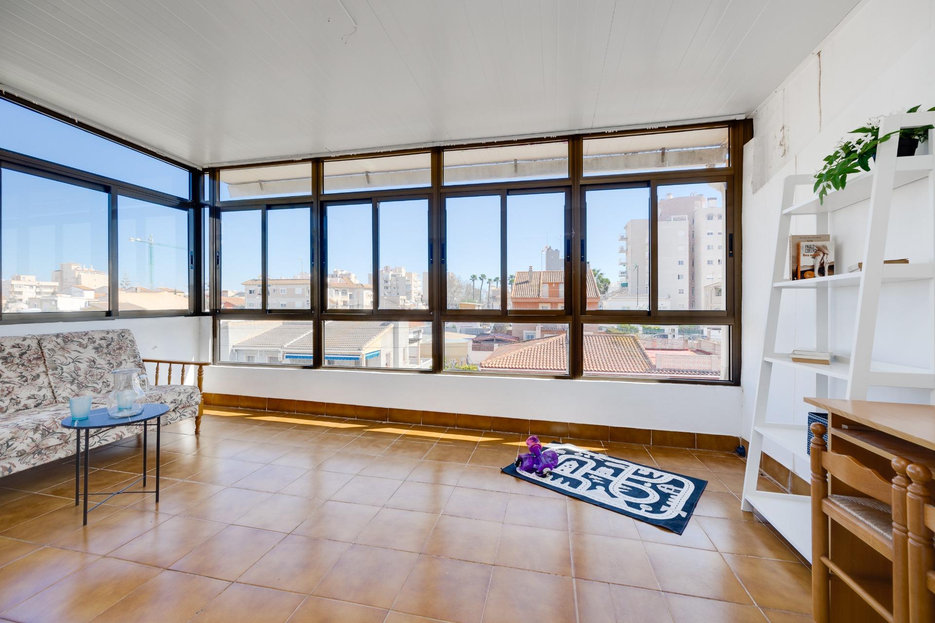 4 Bed, 2 Bath, HouseFor Sale, Torrevieja, Alicante