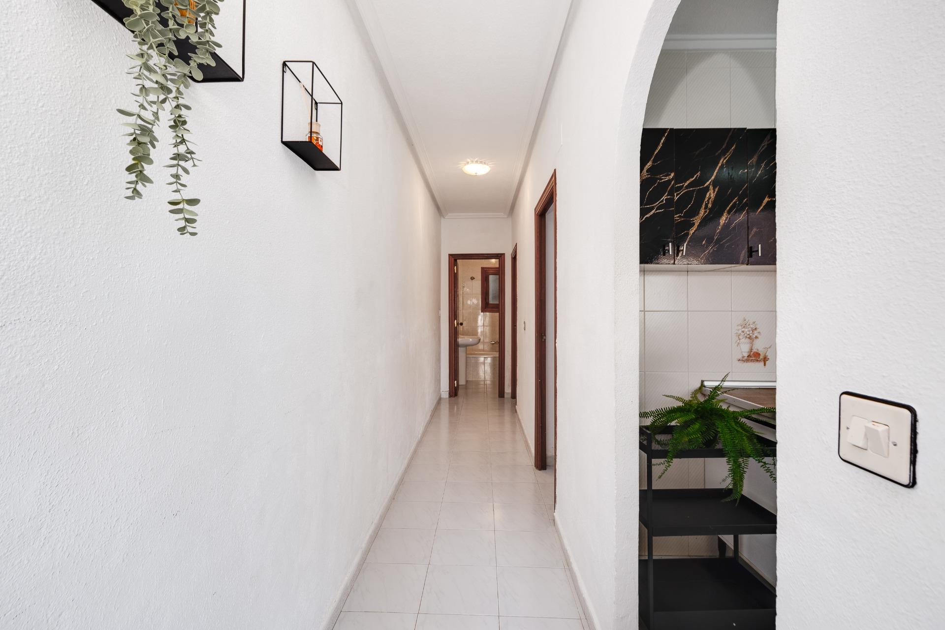 4 Bed, 2 Bath, HouseFor Sale, Torrevieja, Alicante