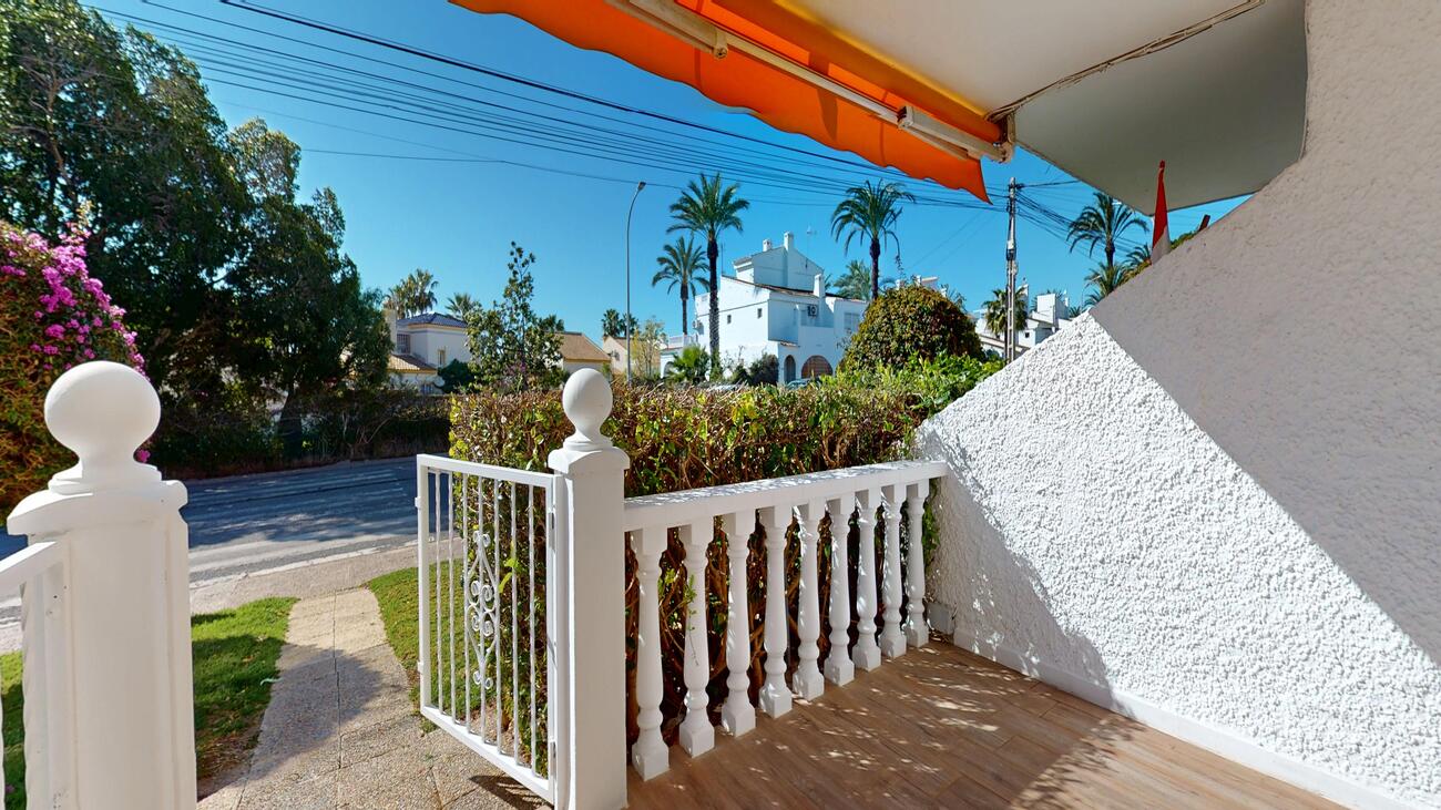 2 Bed, 1 Bath, HouseFor Sale, Villamartin, Alicante
