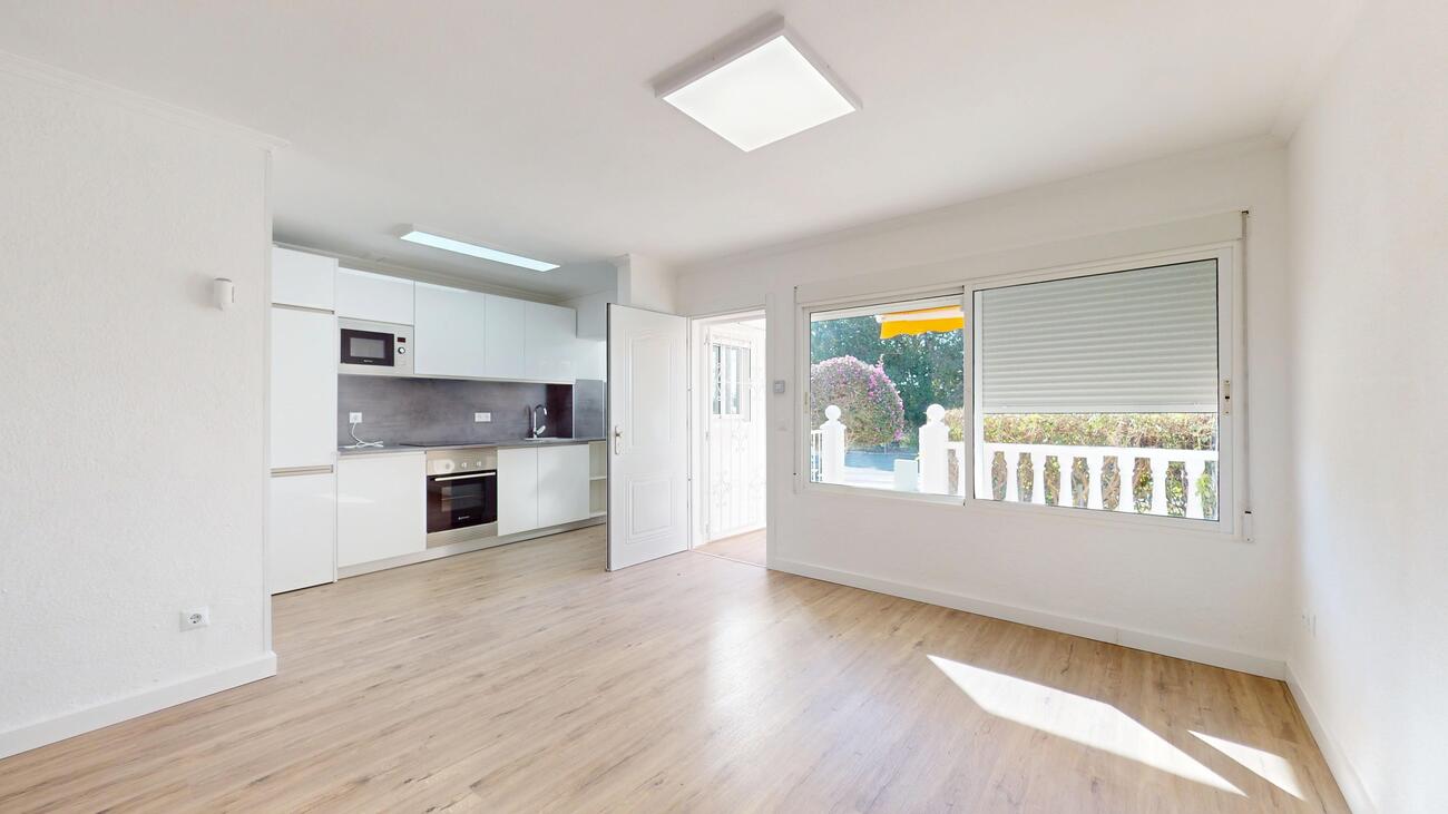 2 Bed, 1 Bath, HouseFor Sale, Villamartin, Alicante