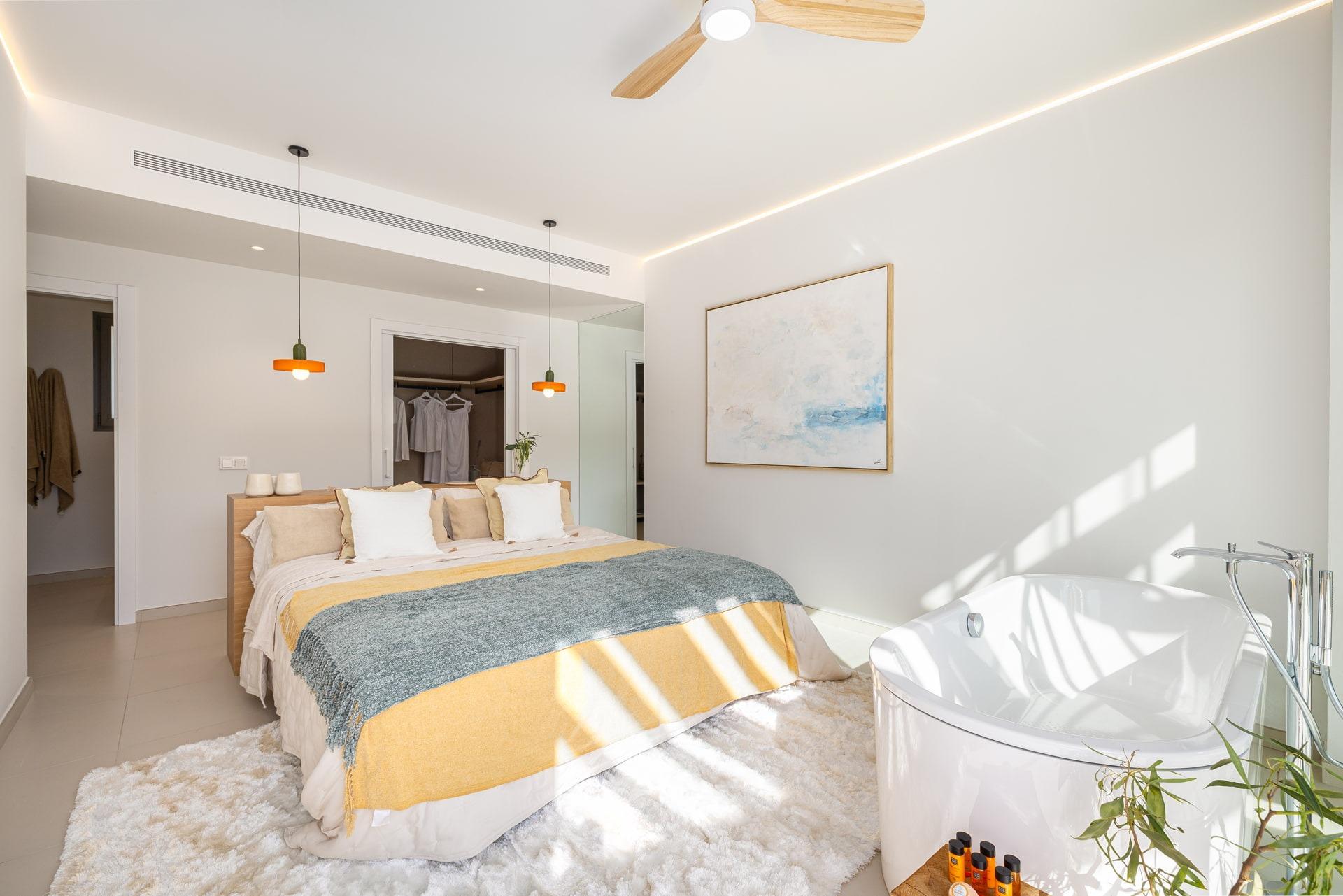 3 Bed, 2 Bath, ApartmentFor Sale, Fuengirola, Malaga