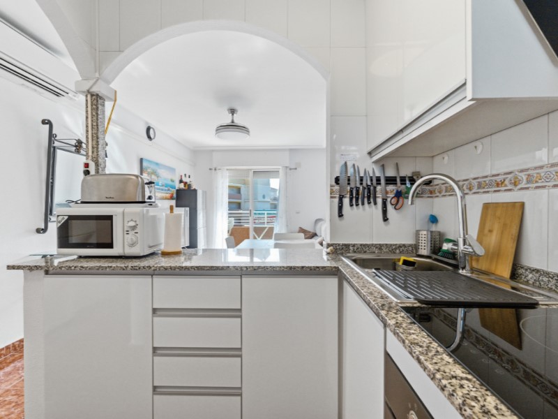 2 Bed, 1 Bath, ApartmentFor Sale, Torrevieja, Alicante