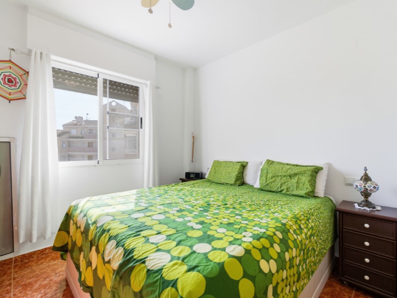 2 Bed, 1 Bath, ApartmentFor Sale, Torrevieja, Alicante