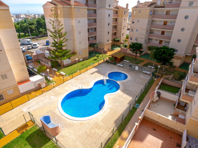 2 Bed, 1 Bath, ApartmentFor Sale, Torrevieja, Alicante