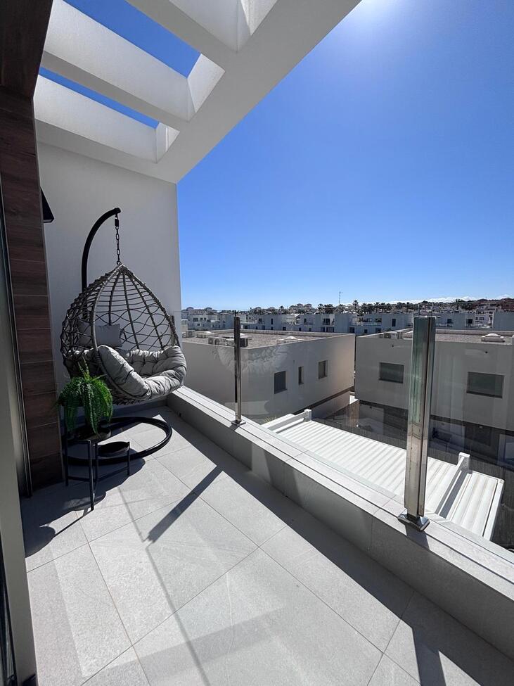 5 Bed, 3 Bath, HouseFor Sale, Villamartin, Alicante