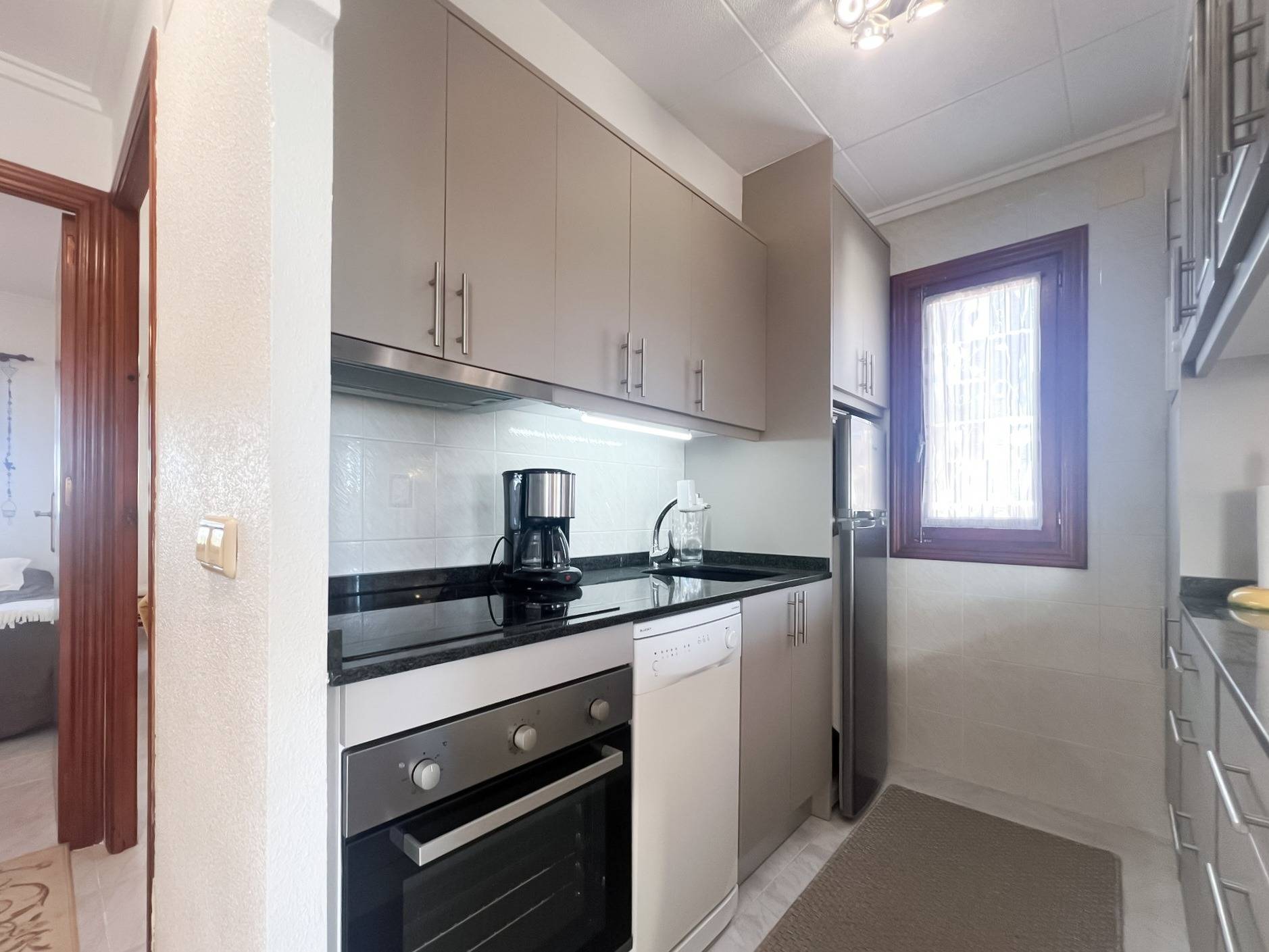 2 Bed, 1 Bath, HouseFor Sale, Torrevieja, Alicante