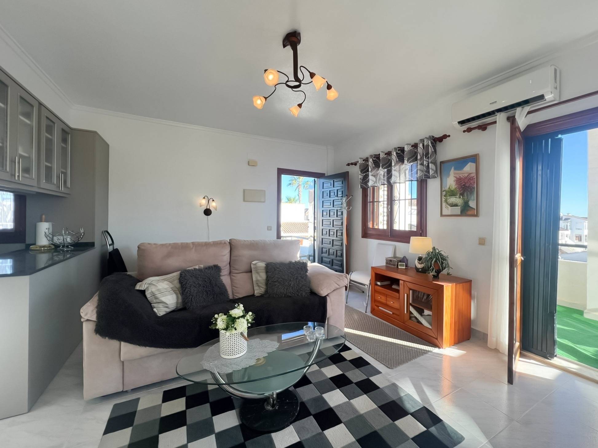 2 Bed, 1 Bath, HouseFor Sale, Torrevieja, Alicante