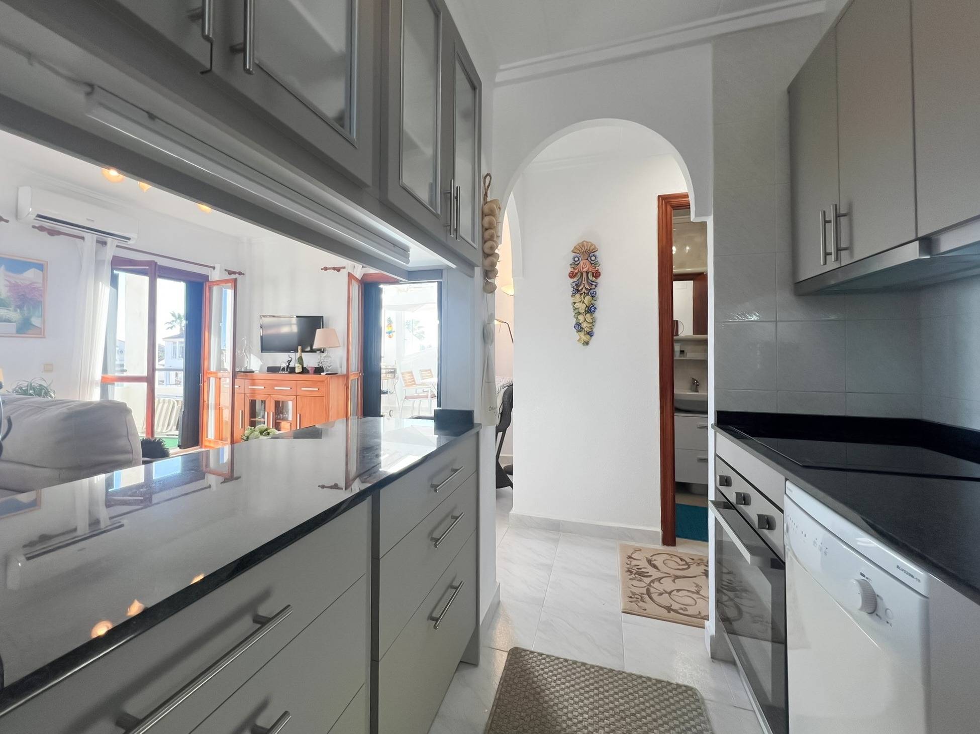 2 Bed, 1 Bath, HouseFor Sale, Torrevieja, Alicante