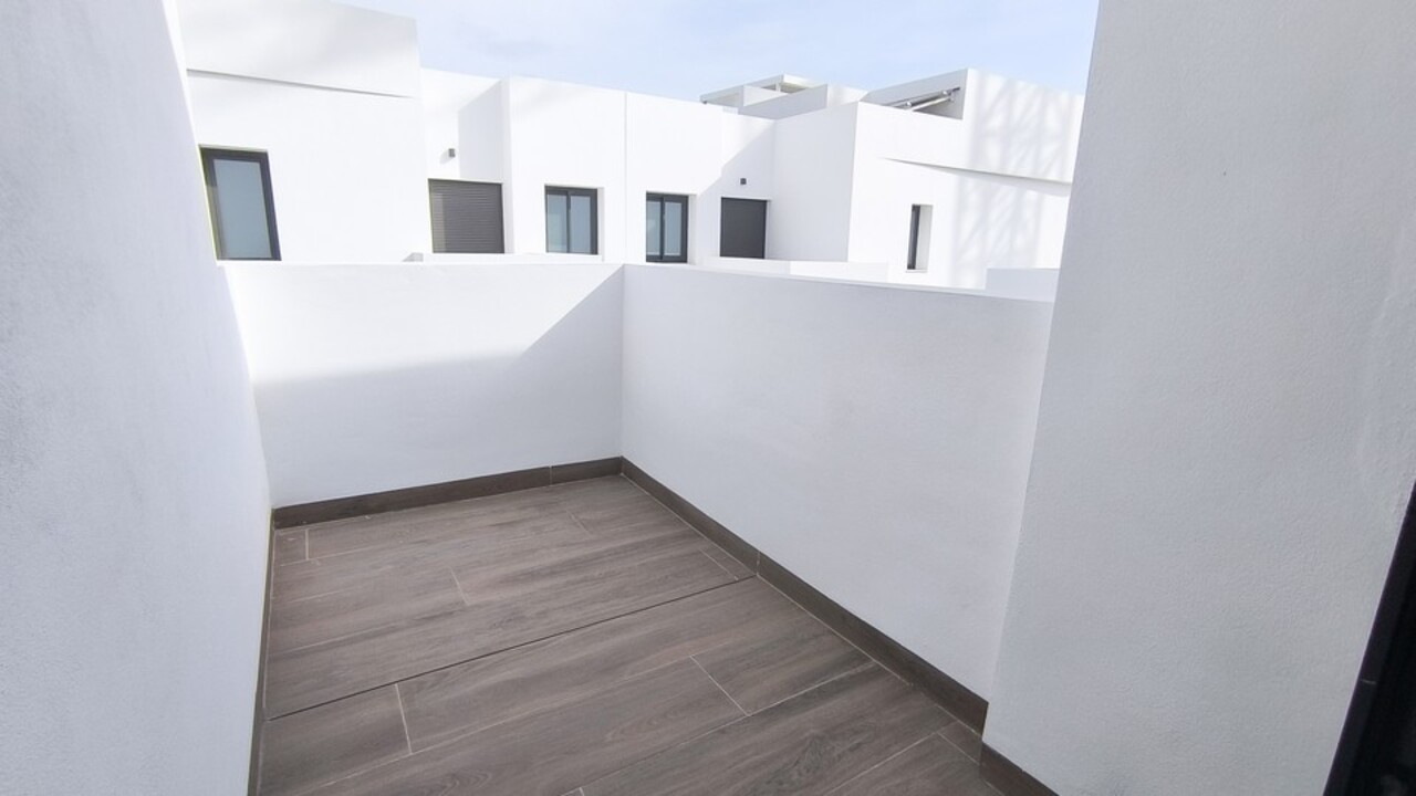 2 Bed, 2 Bath, HouseFor Sale, La Herrada, Alicante