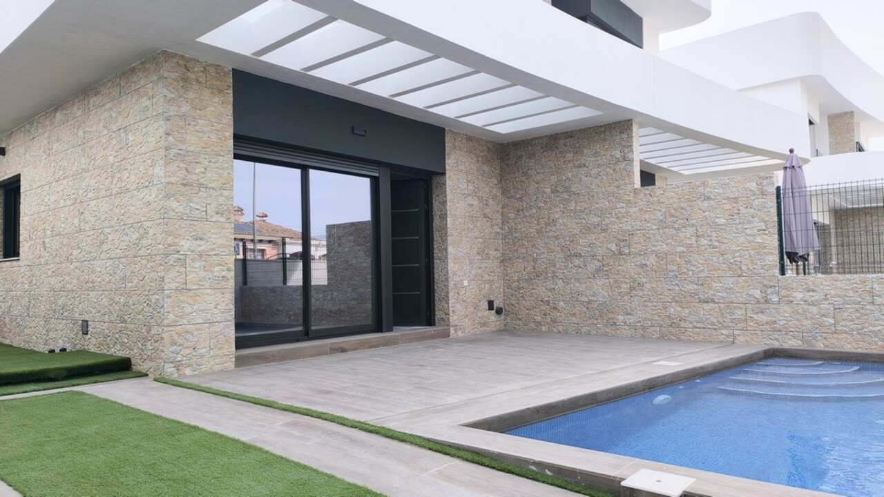 2 Bed, 2 Bath, HouseFor Sale, La Herrada, Alicante