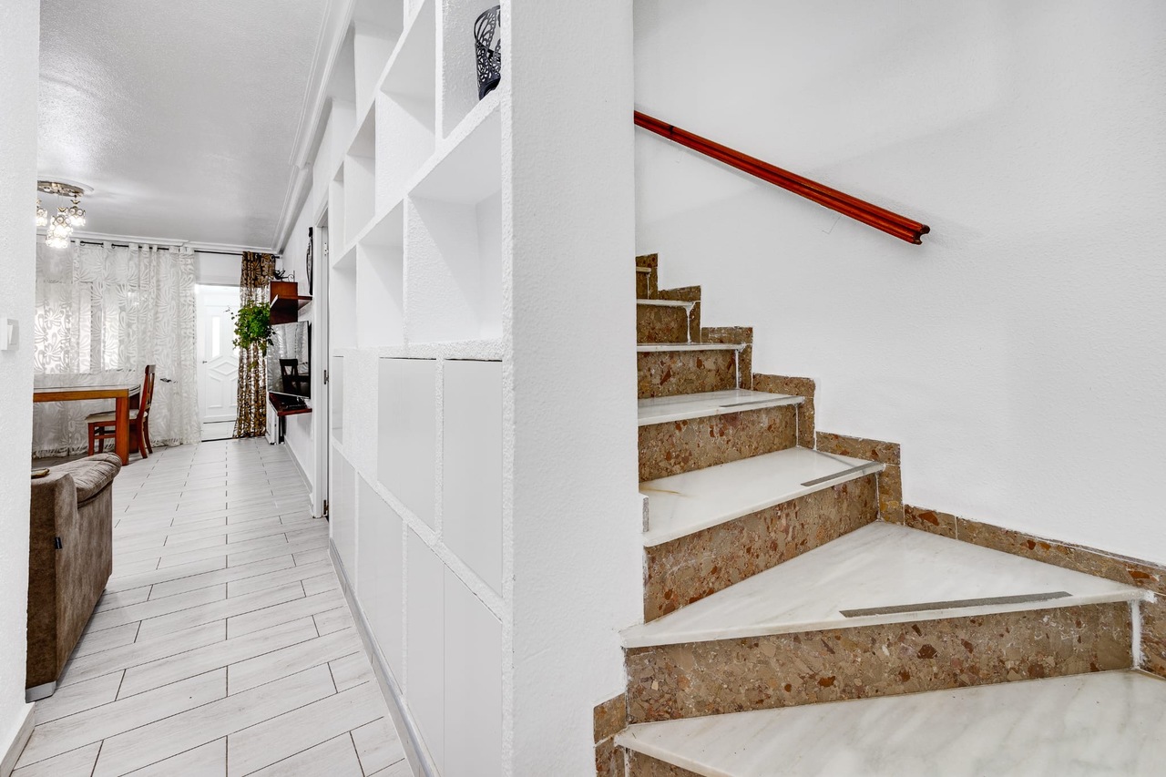 3 Bed, 2 Bath, HouseFor Sale, Torrevieja, Alicante