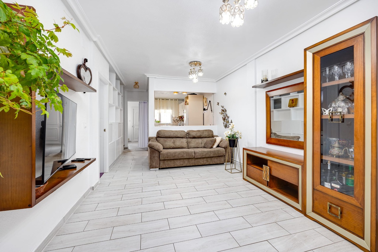 3 Bed, 2 Bath, HouseFor Sale, Torrevieja, Alicante