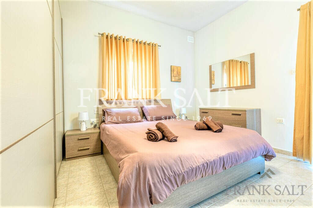 Pembroke, 3 Bedrooms Bedrooms, ,2 BathroomsBathrooms,For Sale,FRSA-922538