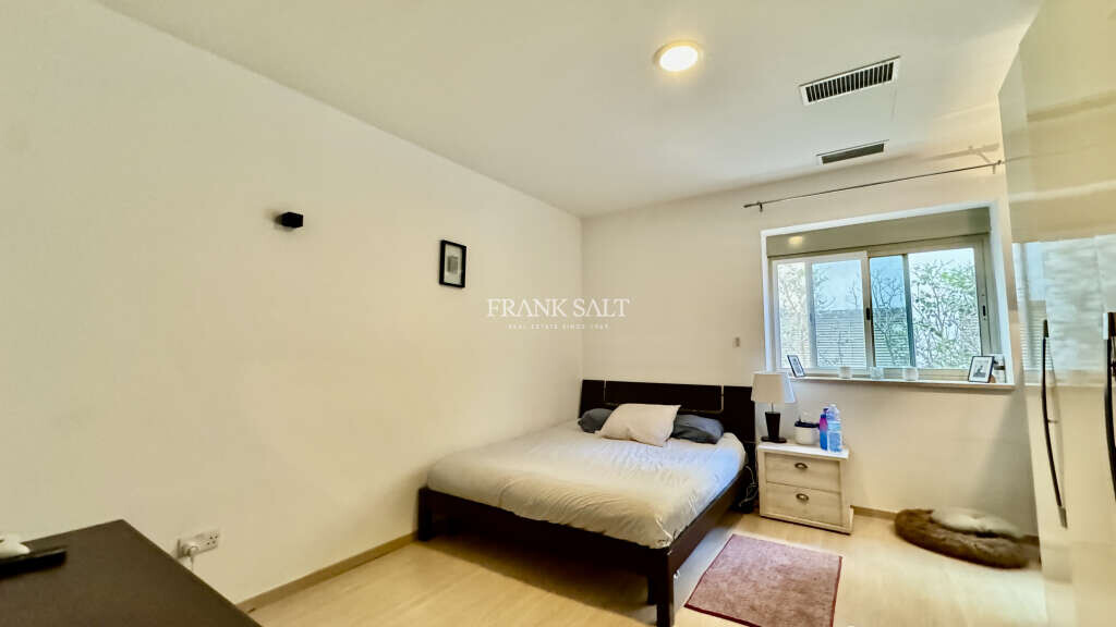 Tigne Point, 3 Bedrooms Bedrooms, ,2 BathroomsBathrooms,For Sale,FRSA-035075