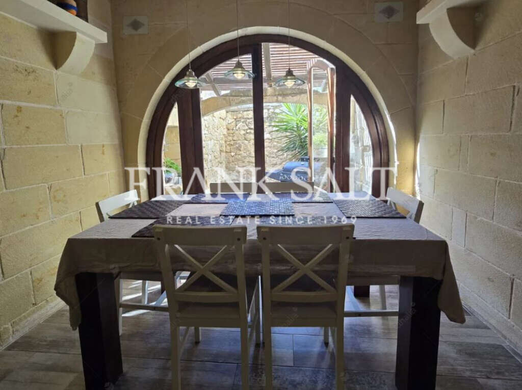 Siggiewi, 2 Bedrooms Bedrooms, ,1 BathroomBathrooms,For Sale,FRSA-922309