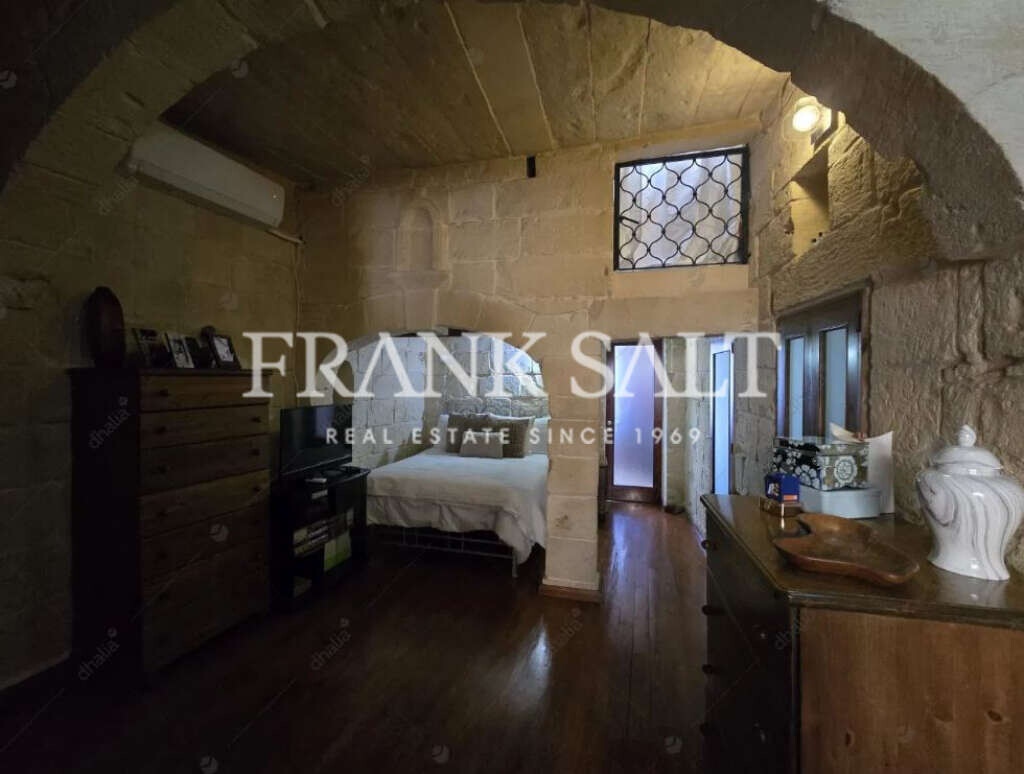 Siggiewi, 2 Bedrooms Bedrooms, ,1 BathroomBathrooms,For Sale,FRSA-922309