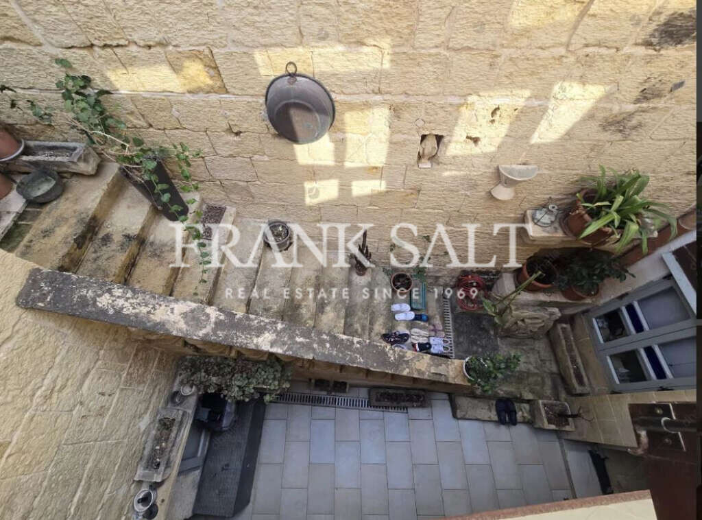 Siggiewi, 2 Bedrooms Bedrooms, ,1 BathroomBathrooms,For Sale,FRSA-922309