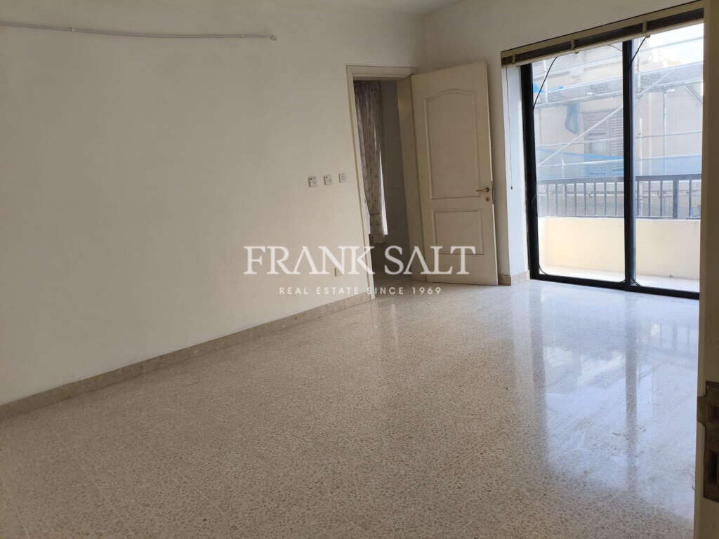 Sliema, 3 Bedrooms Bedrooms, ,2 BathroomsBathrooms,For Sale,FRSA-922192