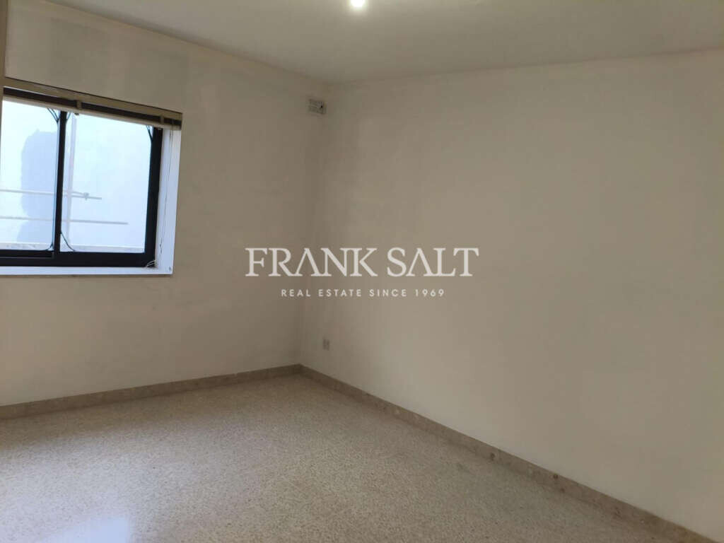 Sliema, 3 Bedrooms Bedrooms, ,2 BathroomsBathrooms,For Sale,FRSA-922192