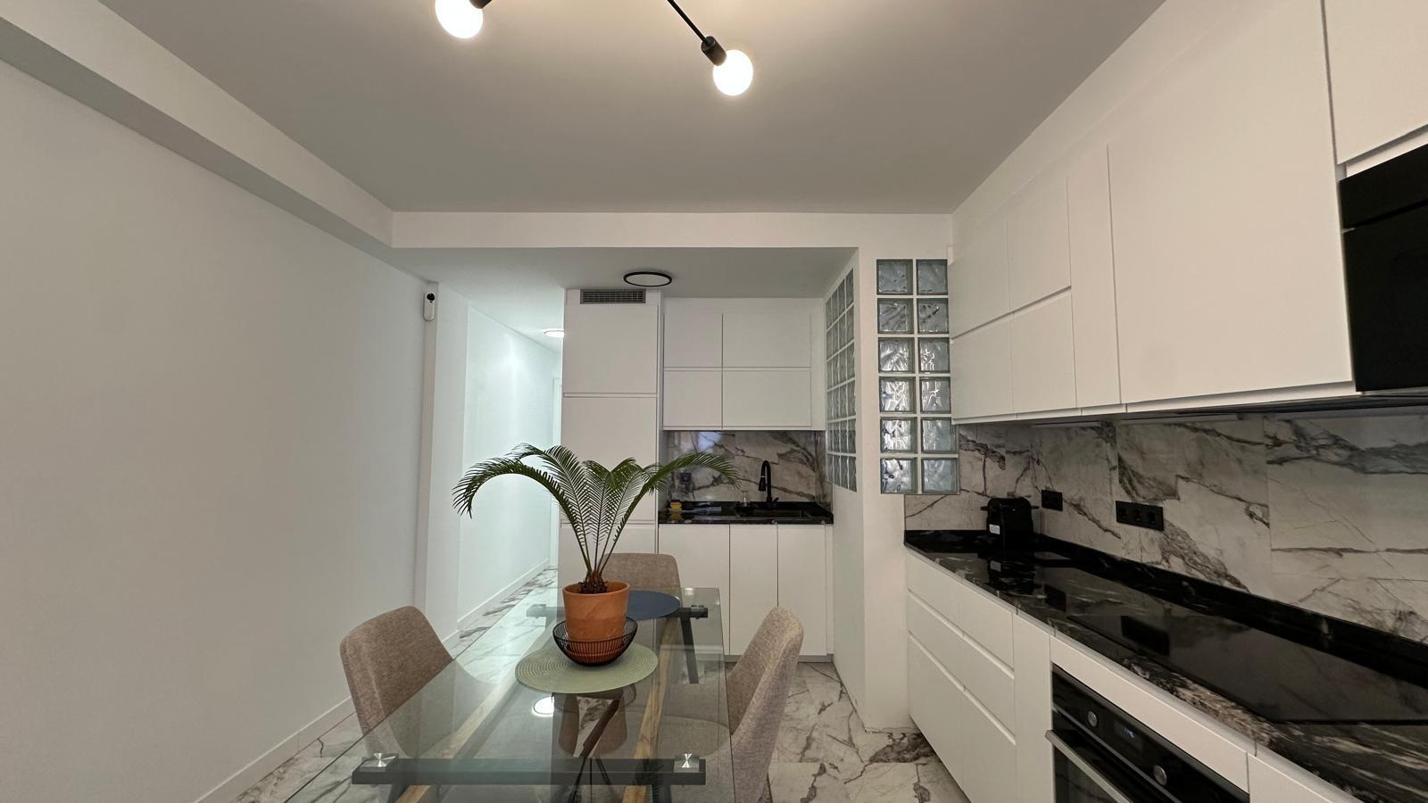 3 Bed, 1 Bath, ApartmentFor Sale, Torrevieja, Alicante