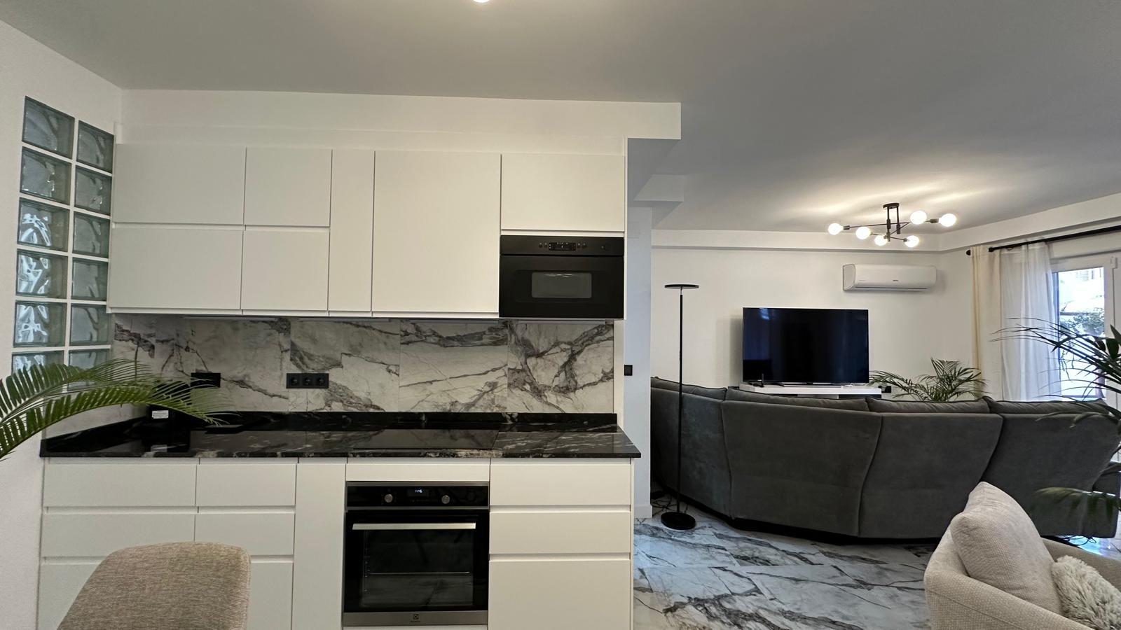 3 Bed, 1 Bath, ApartmentFor Sale, Torrevieja, Alicante