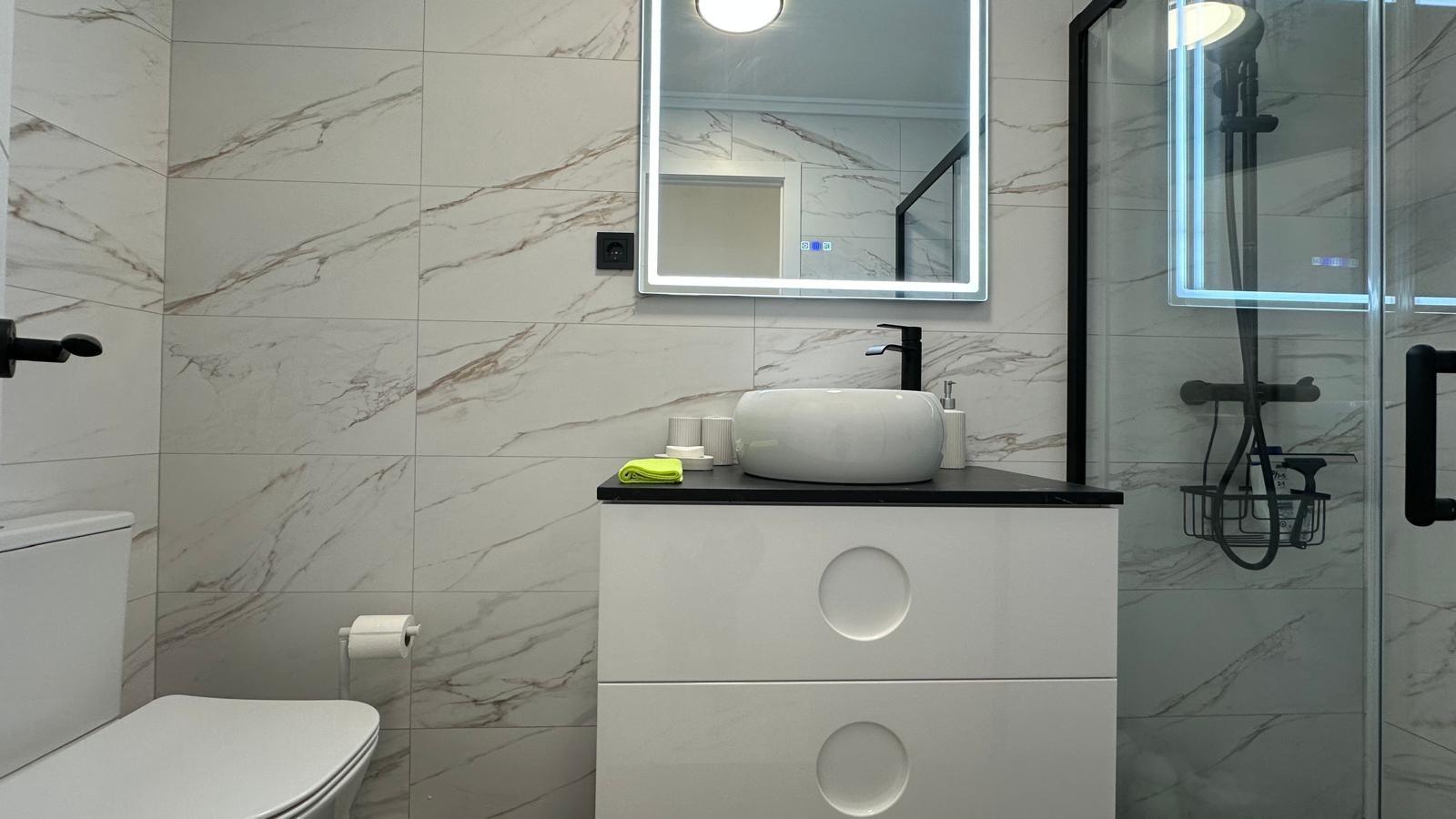 3 Bed, 1 Bath, ApartmentFor Sale, Torrevieja, Alicante