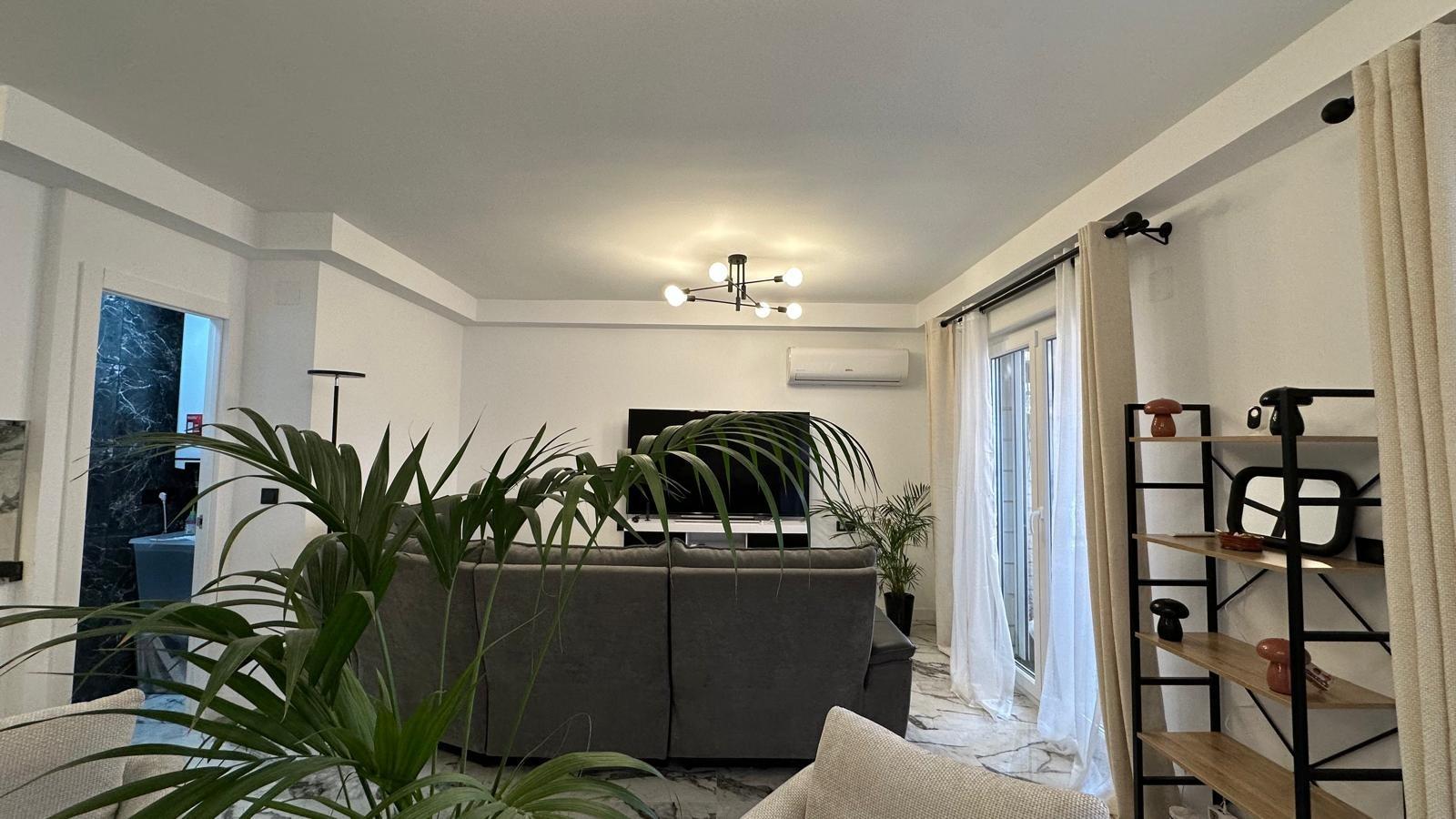 3 Bed, 1 Bath, ApartmentFor Sale, Torrevieja, Alicante