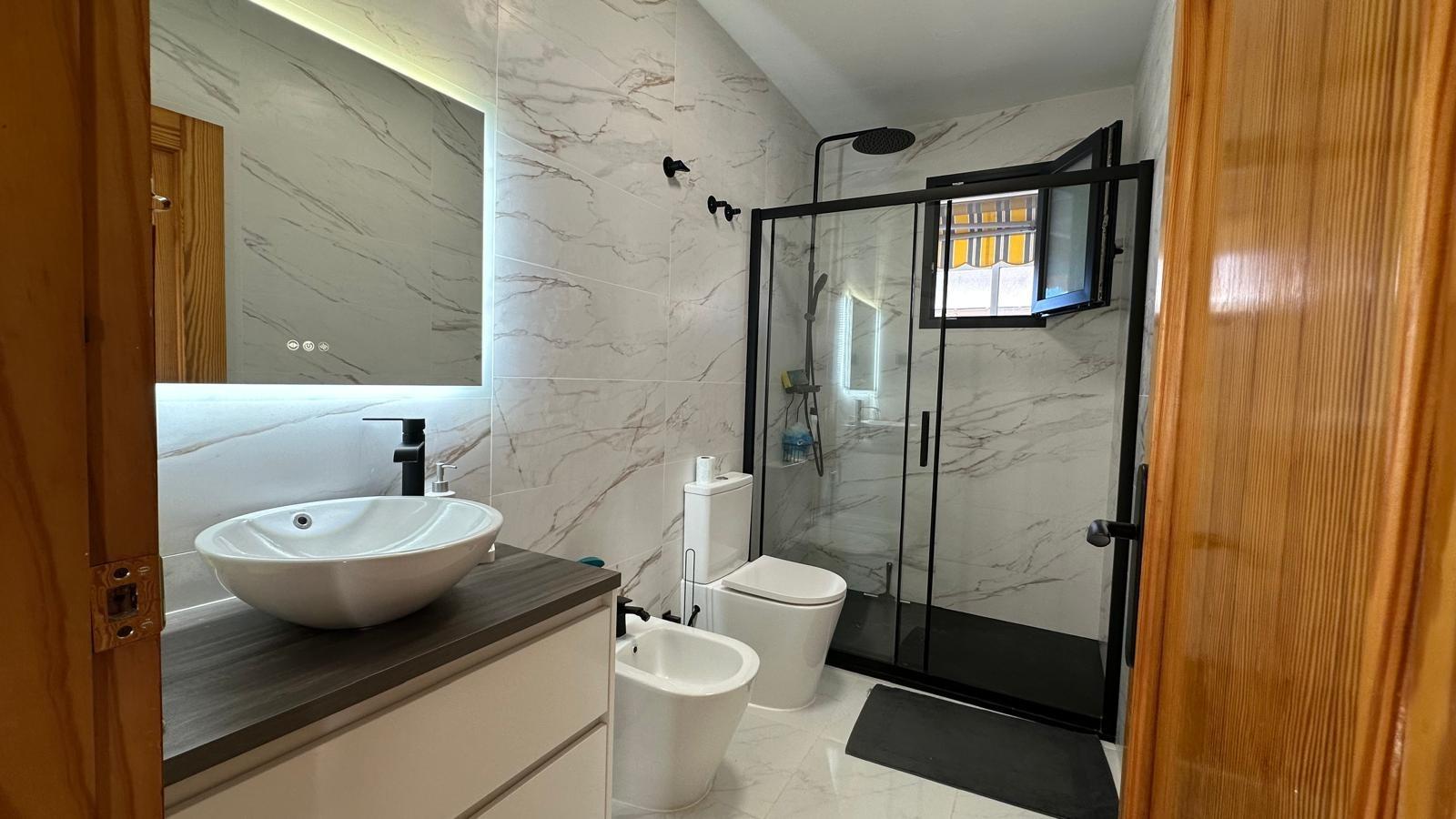 2 Bed, 1 Bath, ApartmentFor Sale, Torrevieja, Alicante