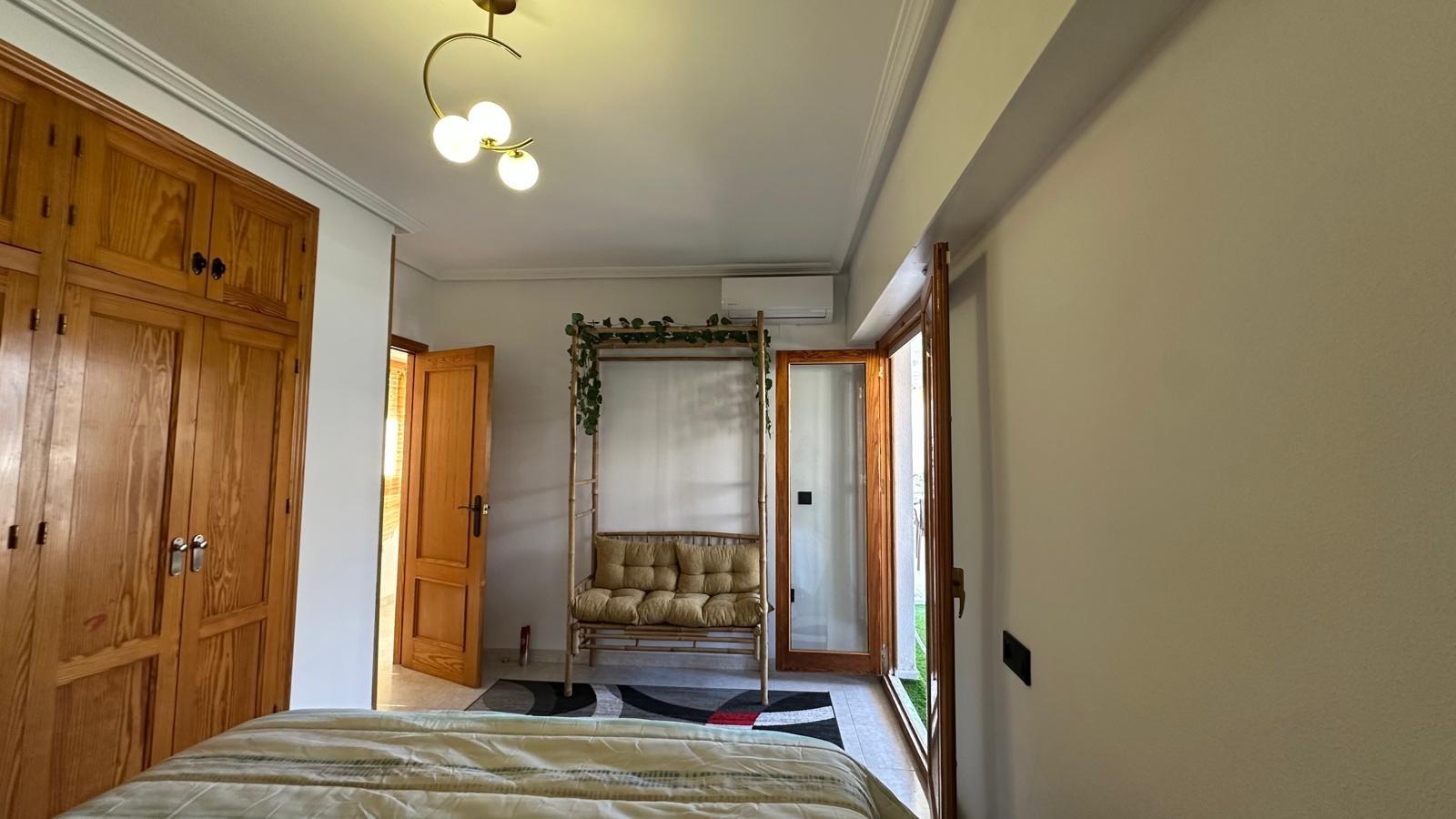 2 Bed, 1 Bath, ApartmentFor Sale, Torrevieja, Alicante