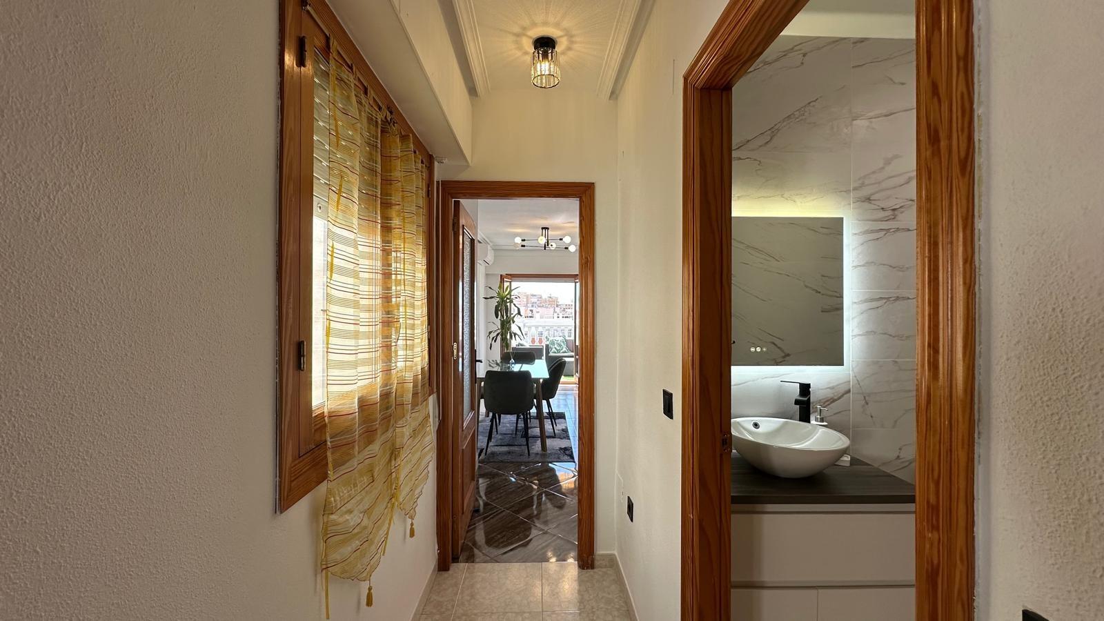 2 Bed, 1 Bath, ApartmentFor Sale, Torrevieja, Alicante