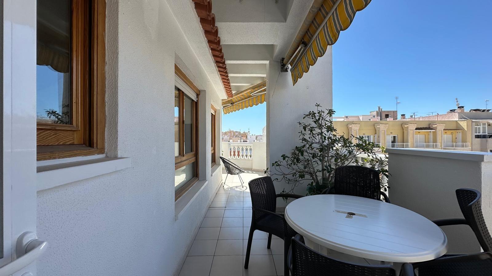 2 Bed, 1 Bath, ApartmentFor Sale, Torrevieja, Alicante