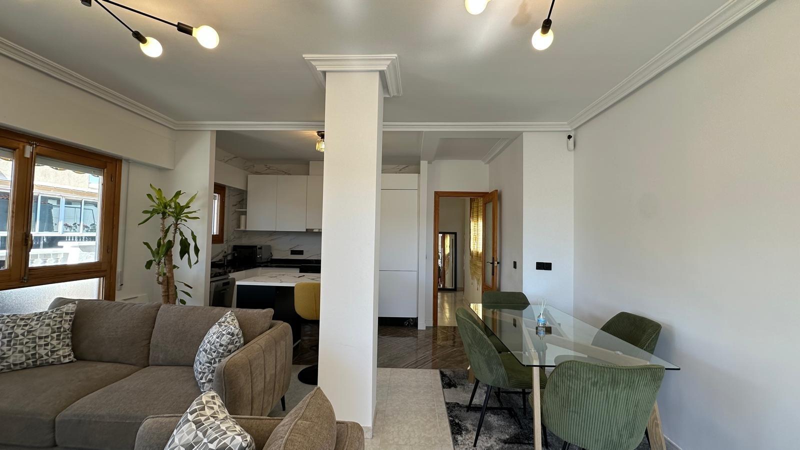 2 Bed, 1 Bath, ApartmentFor Sale, Torrevieja, Alicante