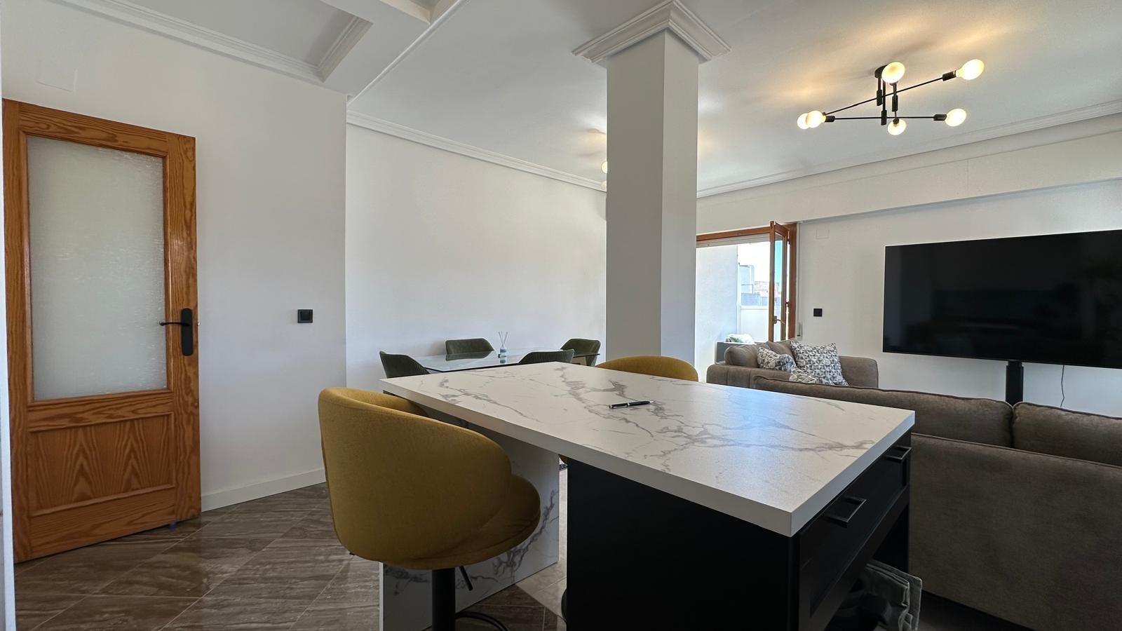 2 Bed, 1 Bath, ApartmentFor Sale, Torrevieja, Alicante