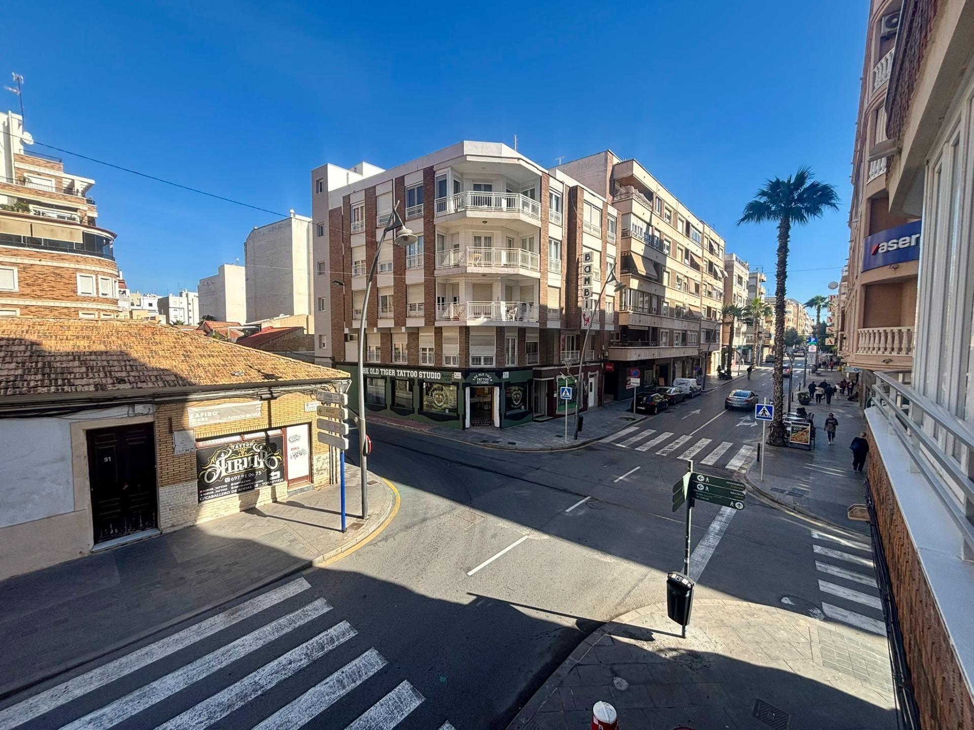 2 Bed, 1 Bath, ApartmentFor Sale, Torrevieja, Alicante