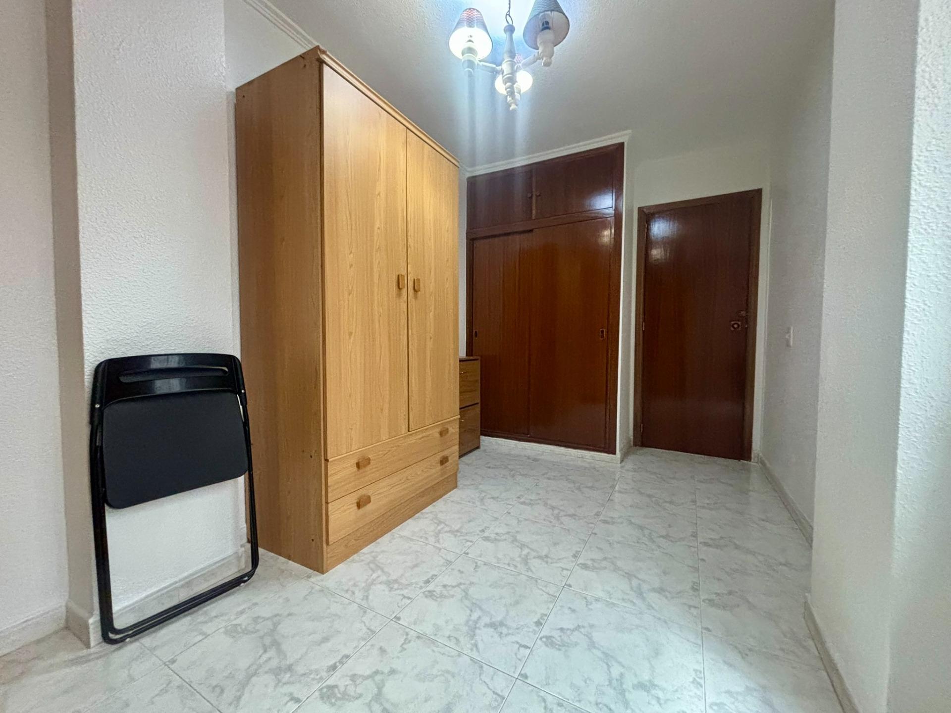 2 Bed, 1 Bath, ApartmentFor Sale, Torrevieja, Alicante